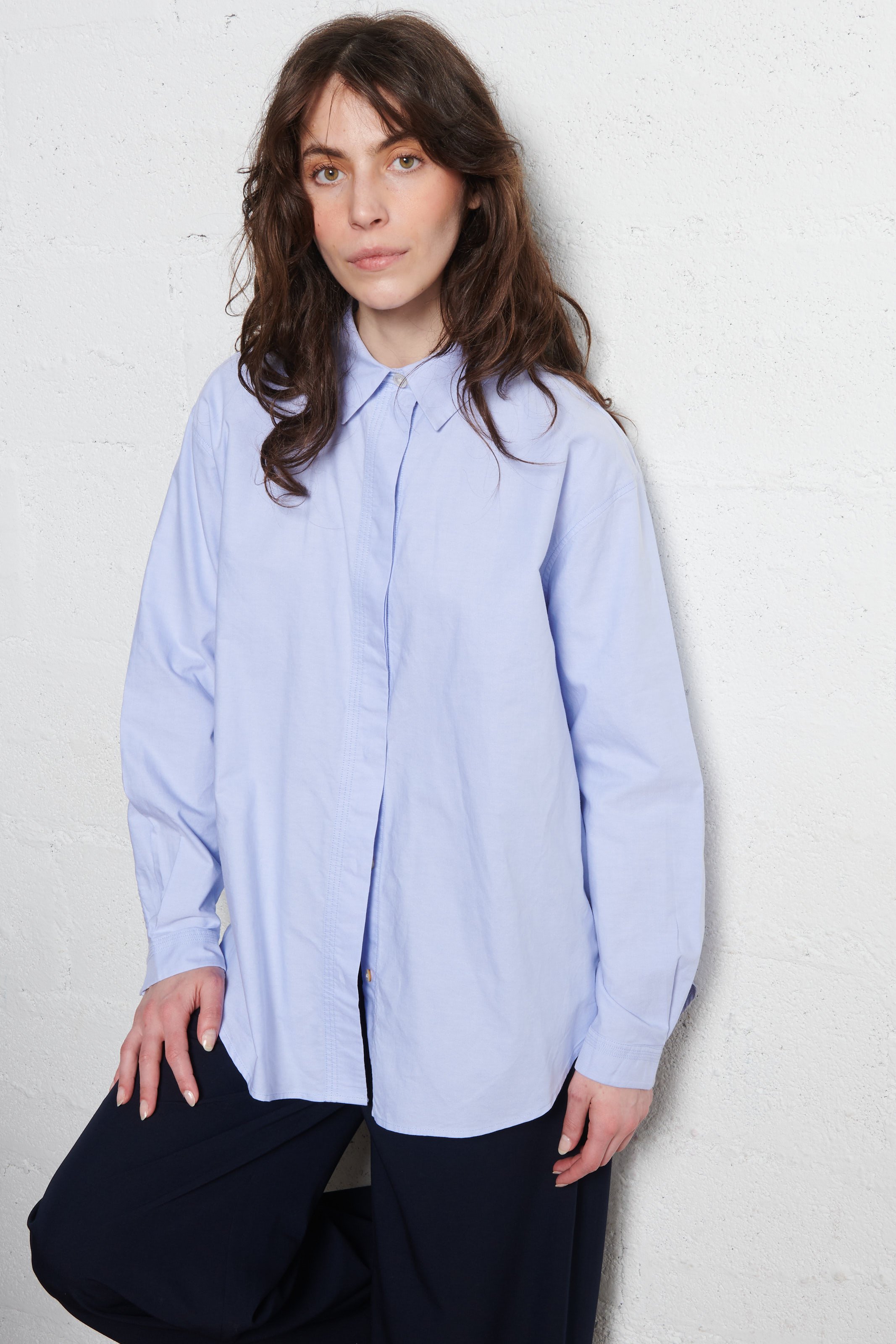 Oversized, katoenen blouse met klassieke kraag RUE DE TOKYO Blauw