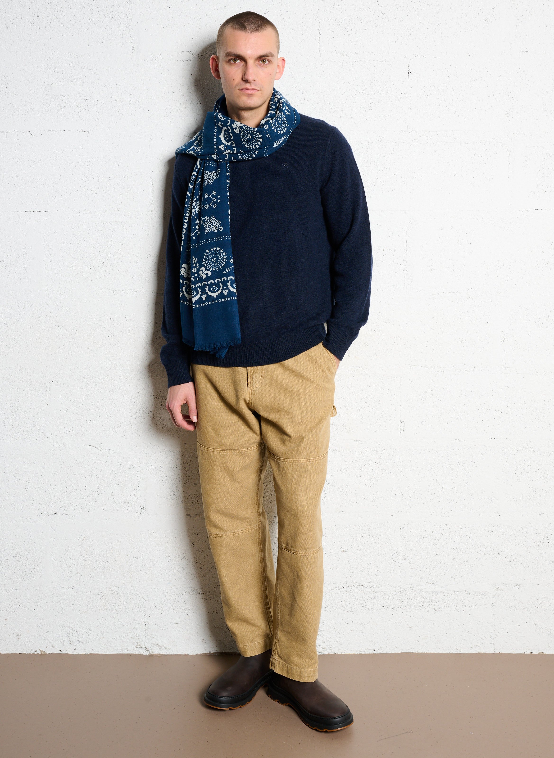 Pull col rond uni en laine HACKETT Bleu