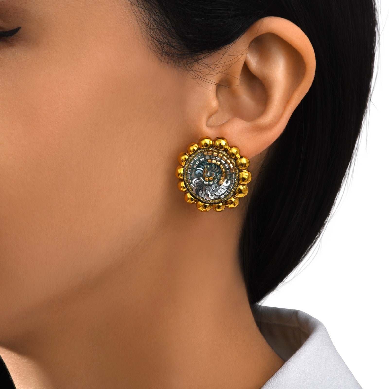 Boucles d'oreilles tige percée angèle rond brodé SATELLITE PARIS Vert