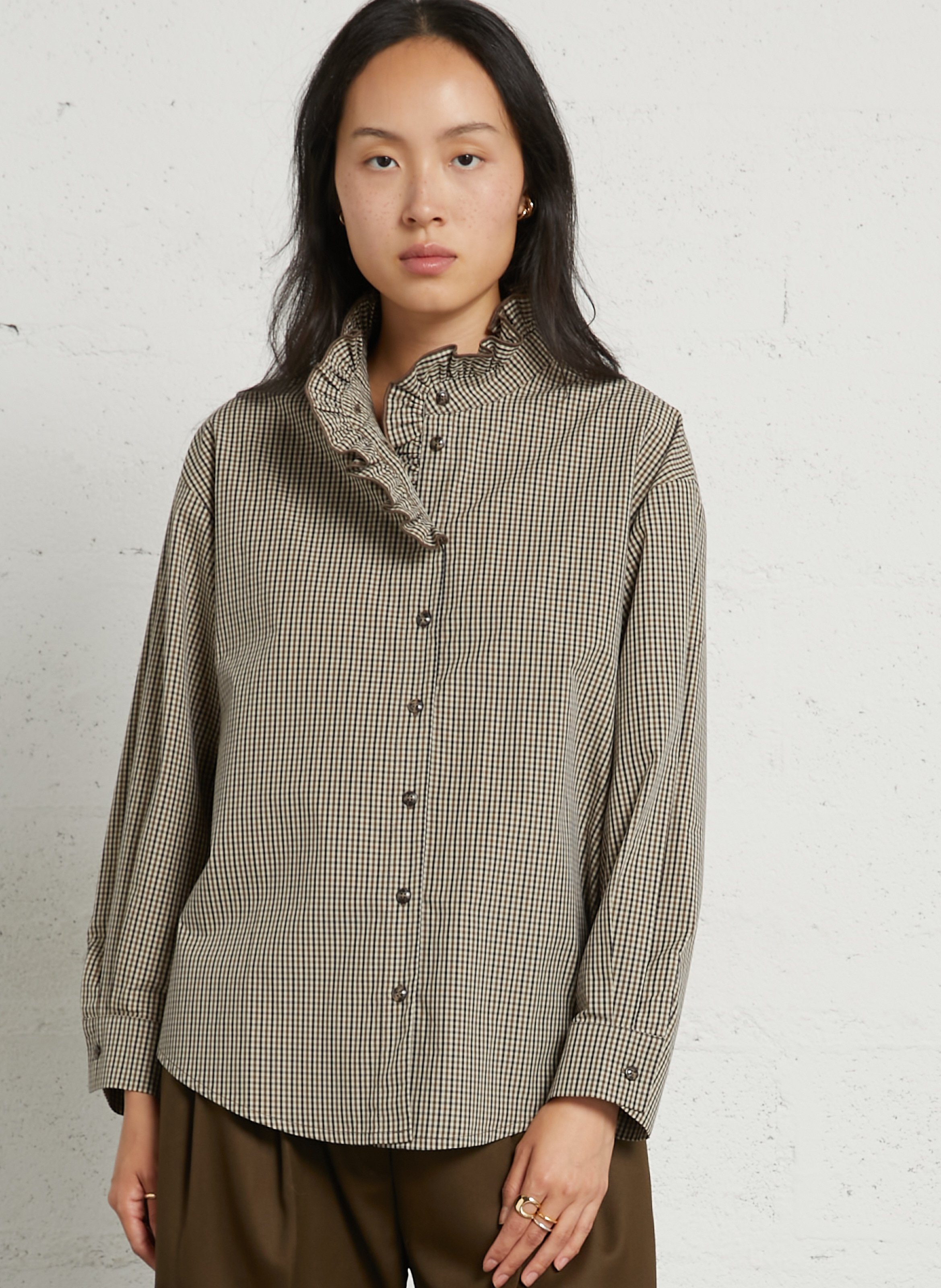 Ruime blouse met Victoriaanse kraag van biologisch katoen SUZIE WINKLE Bruin