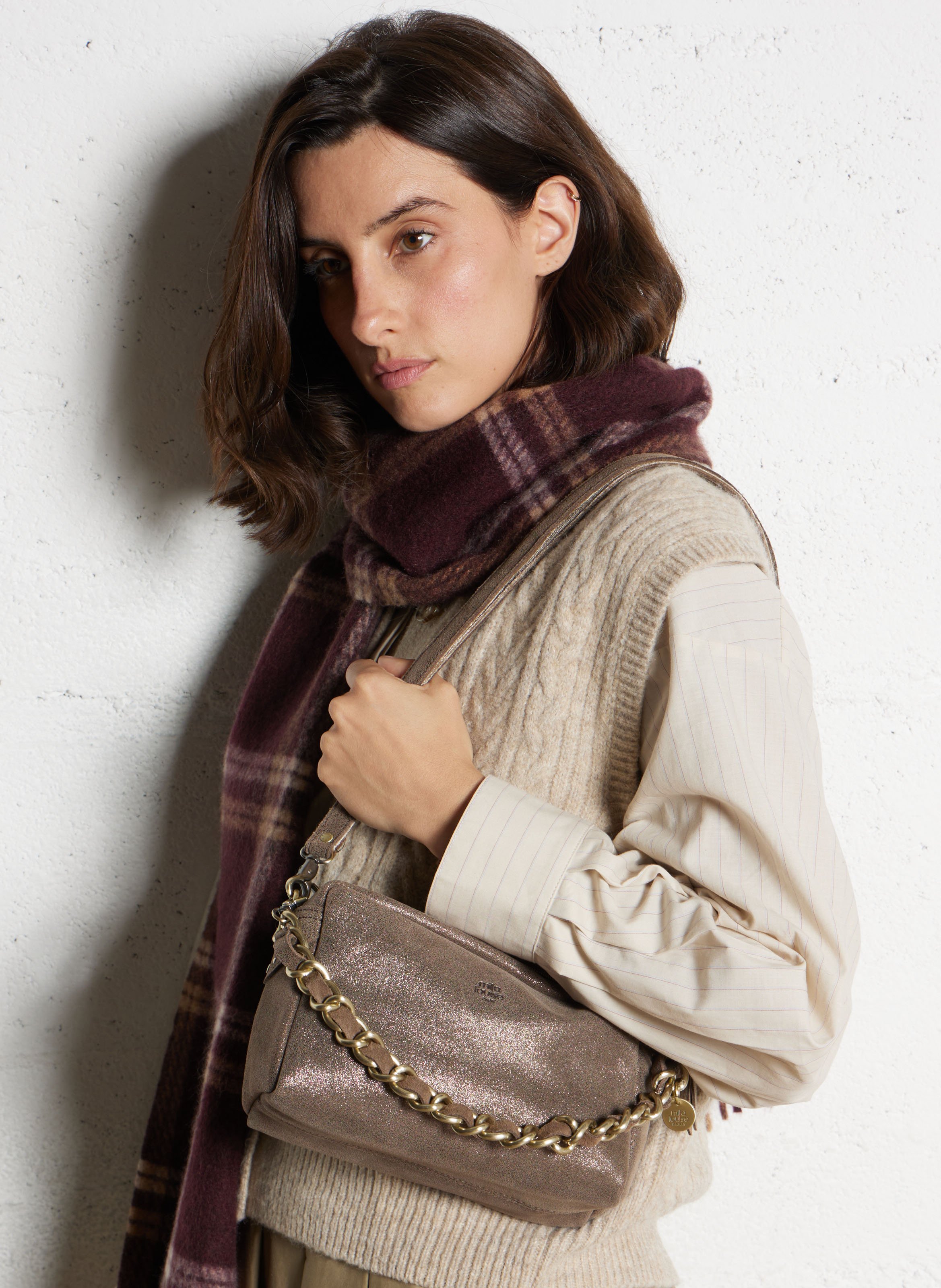 Umhängetasche aus Spaltleder in Metallic-Optik MILA LOUISE Khaki