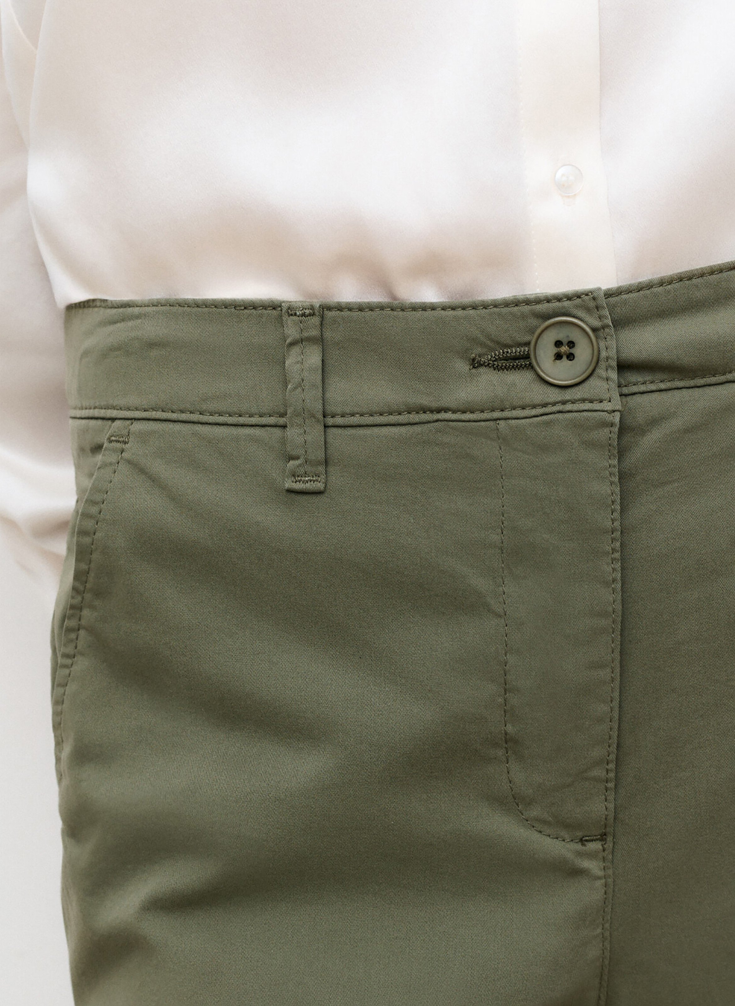 Pantalon chino en coton mélangé  CAROLL Vert