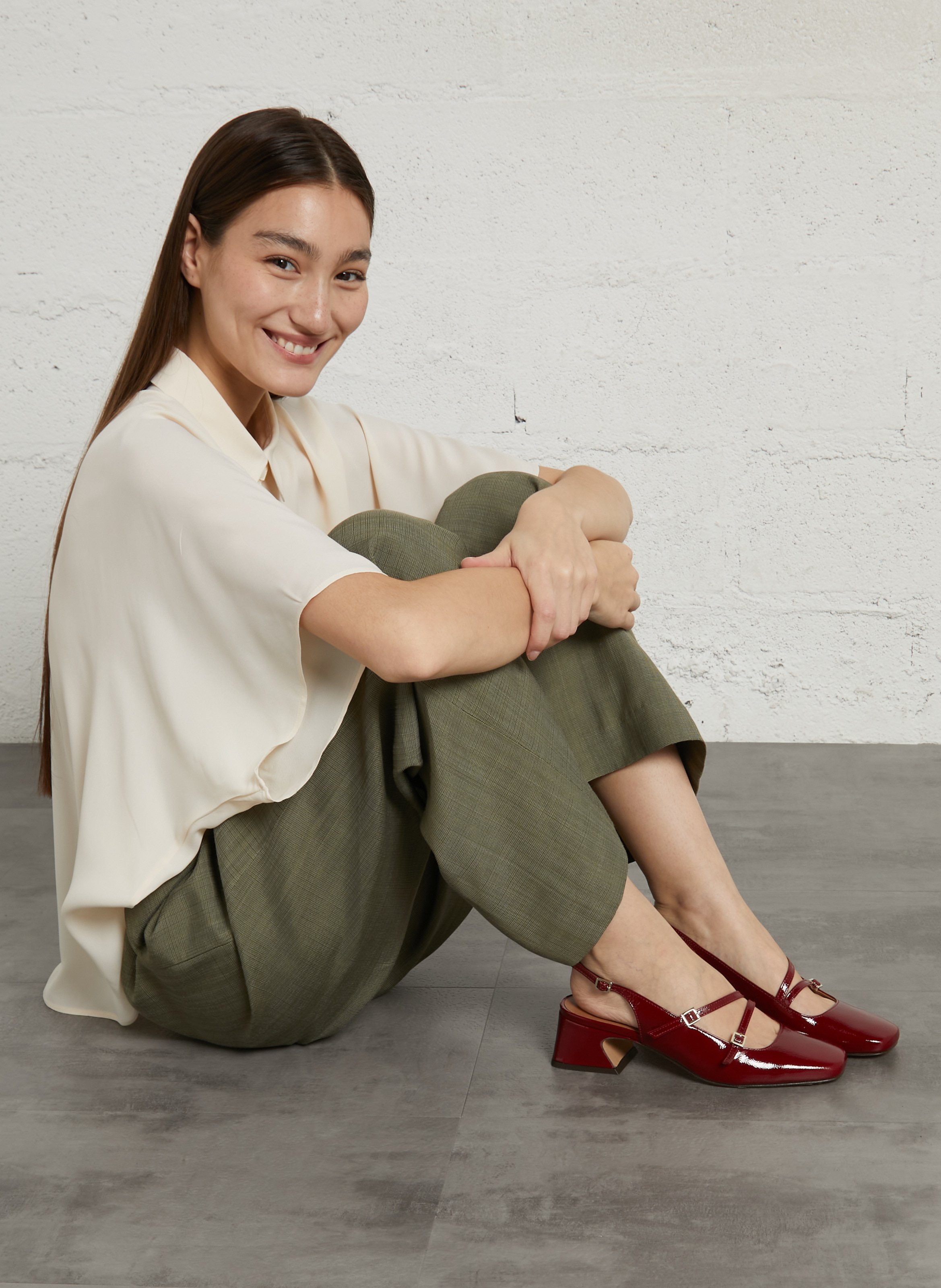 Slingback-Babyschuhe aus Lackleder mit Riemen BOBBIES Rot