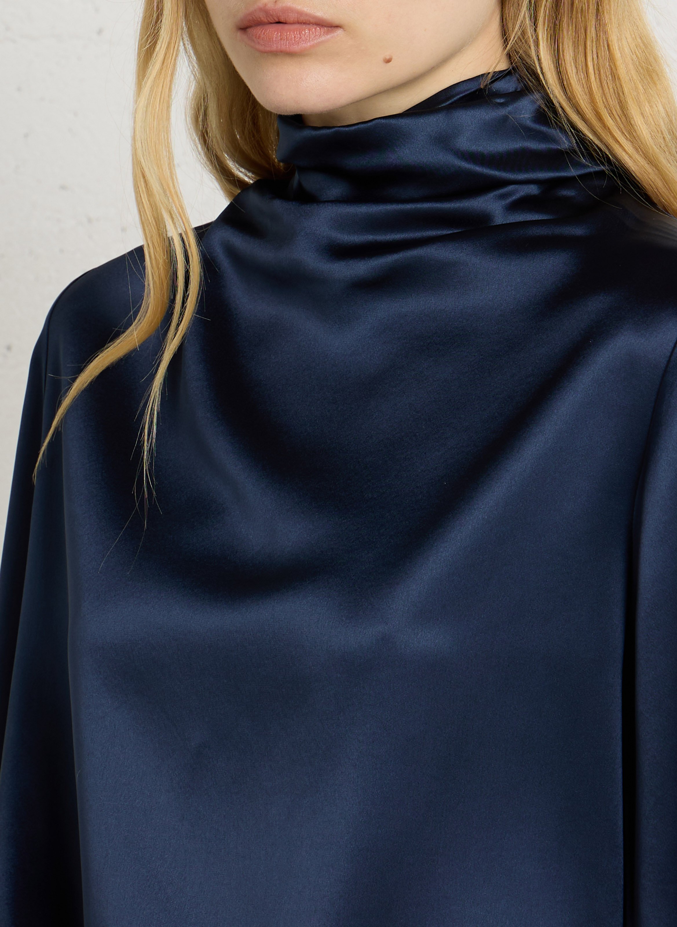 Straight high-neck satin top JC SOPHIE Blue