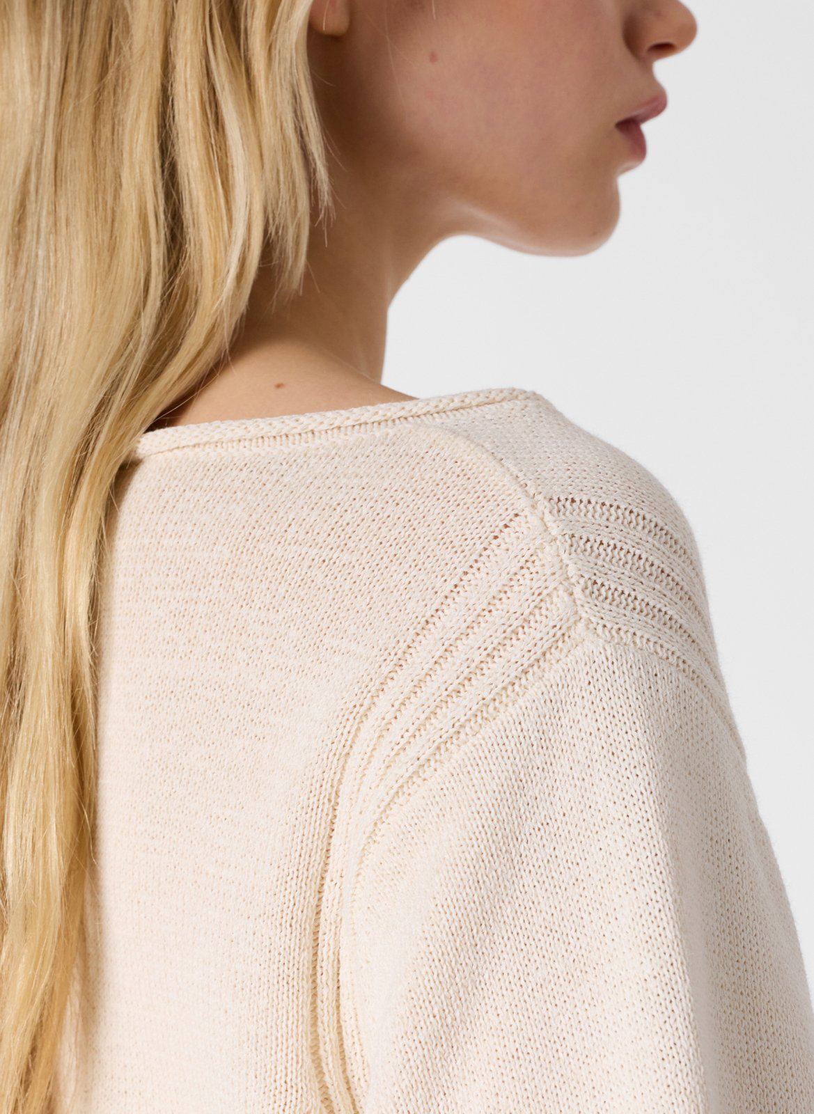 Pull droit col rond en maille GERARD DAREL Beige