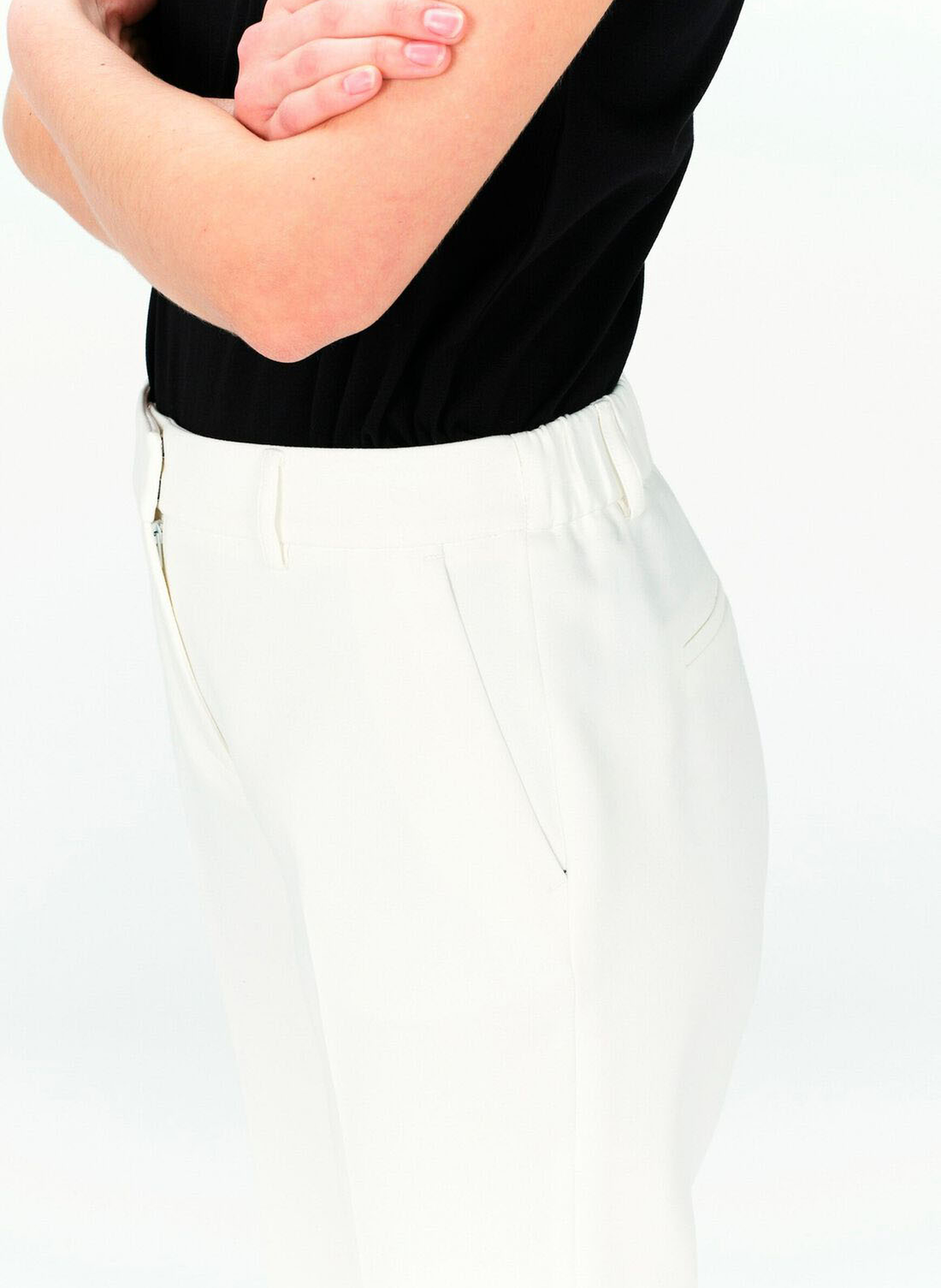Tapered Hose aus Baumwoll-Mix Beige