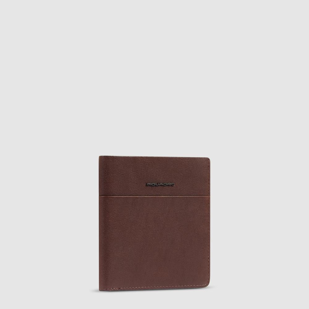 Leather passport holder with credit card slots and RFID protection PIQUADRO Brown