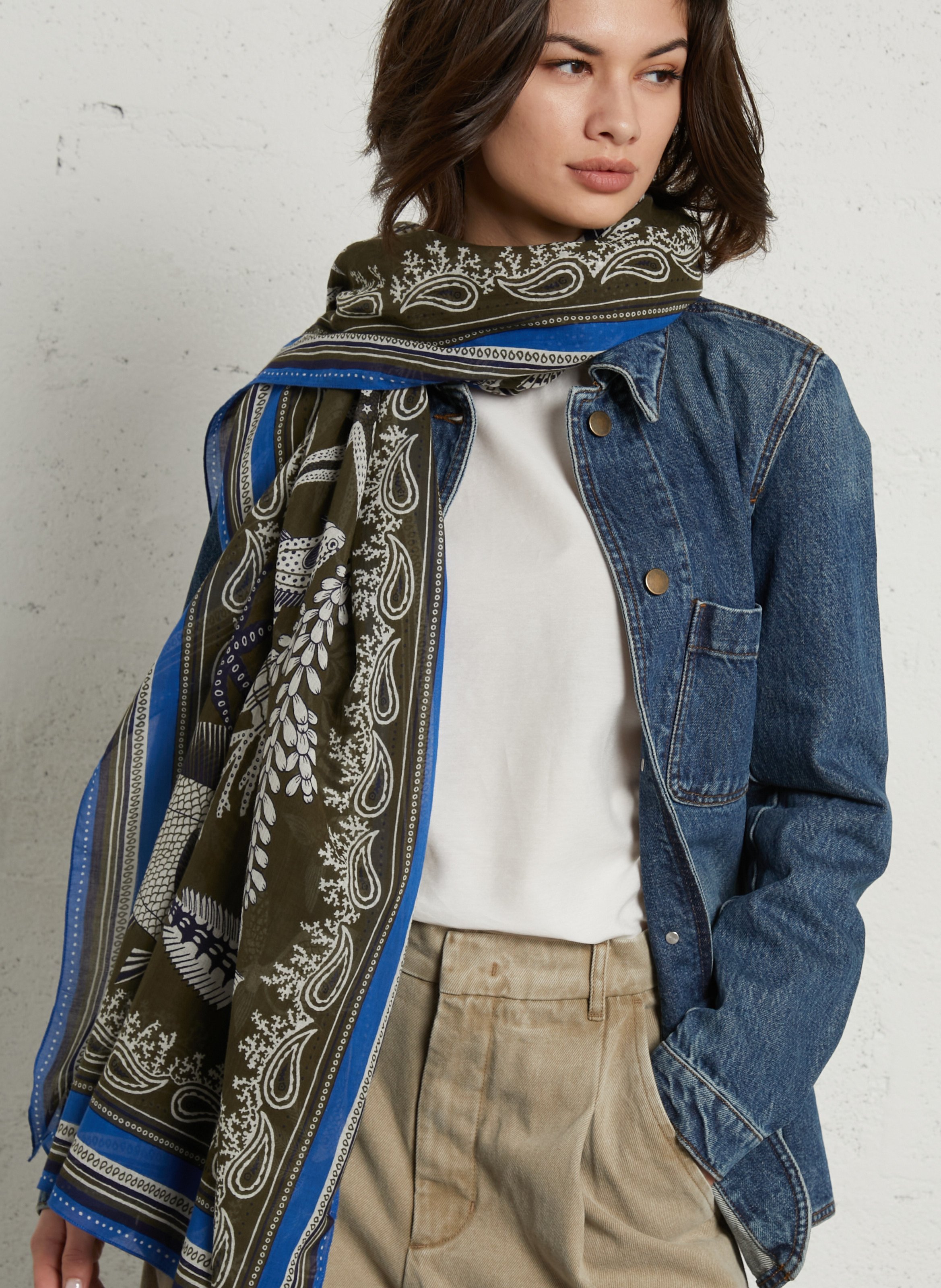 Gedrukte vis sjaal van katoen INOUI EDITIONS Kaki