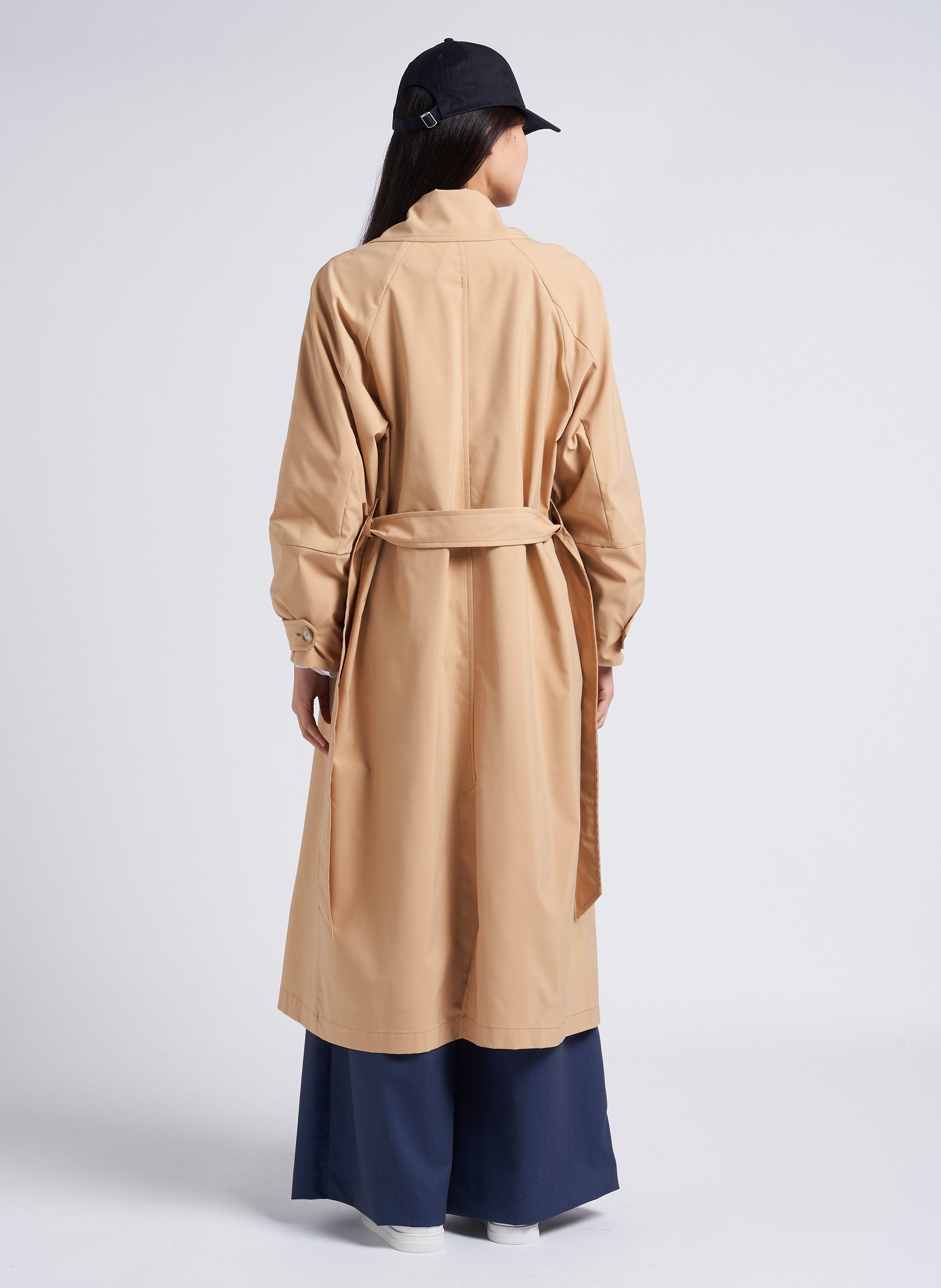 Lange, rechte trenchcoat met klassieke kraag en ceintuur IMPERIAL Beige