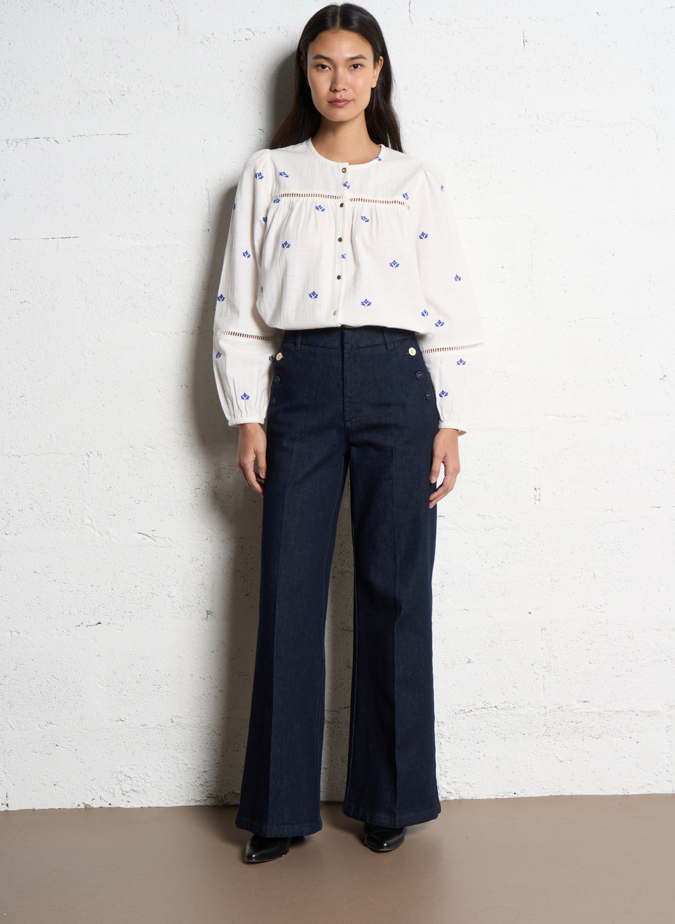 Loose-fit cotton blouse I CODE White