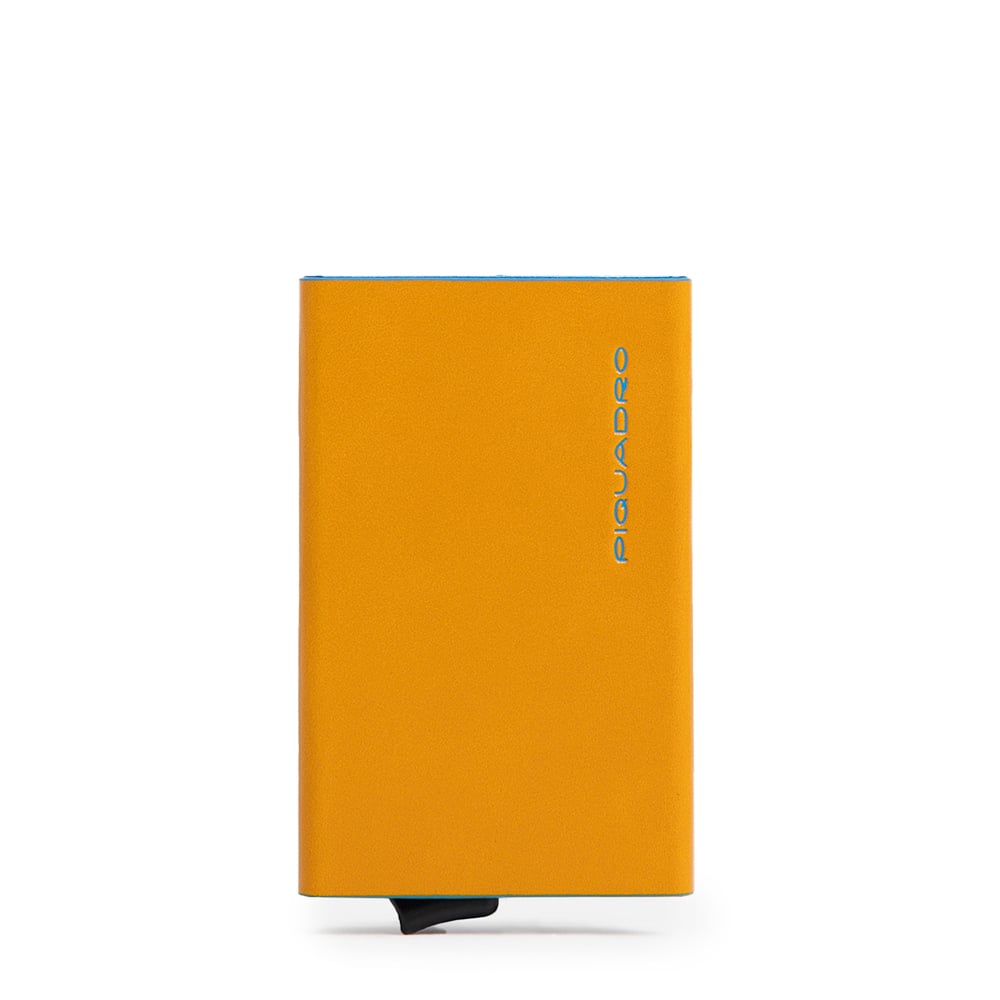 - 100% leather, - 6 cardholder slots, - 1 central compartment, - Size: L10 x H7 cm. PIQUADRO