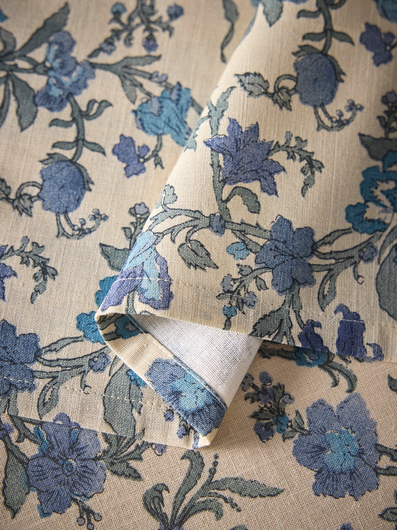 Aurora Cotton Linen-look Woven Table Napkin Set of 4 CYRILLUS Blue