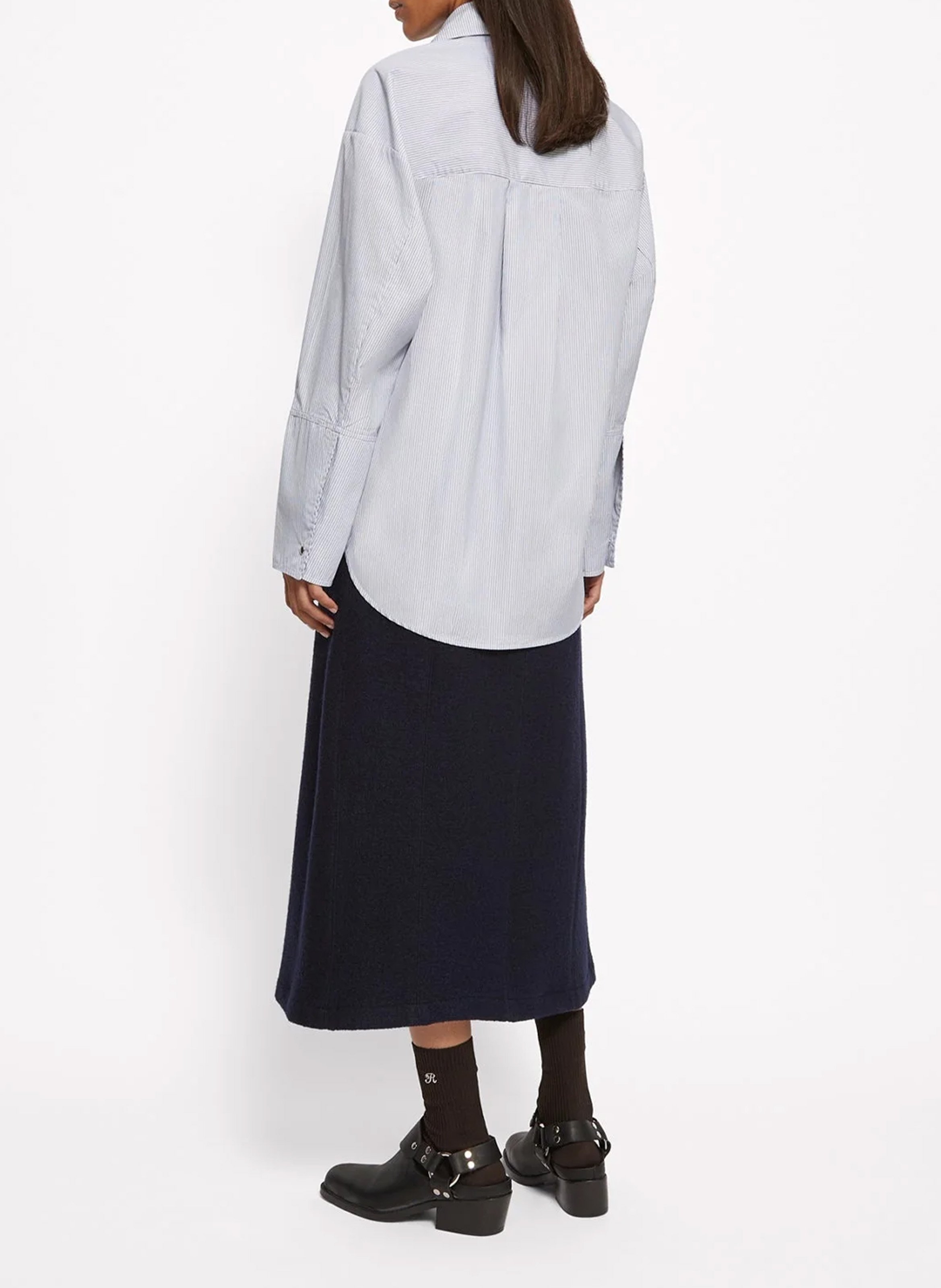 Ruimvallende, gestreepte, katoenen blouse met klassieke kraag ROSEANNA Blauw