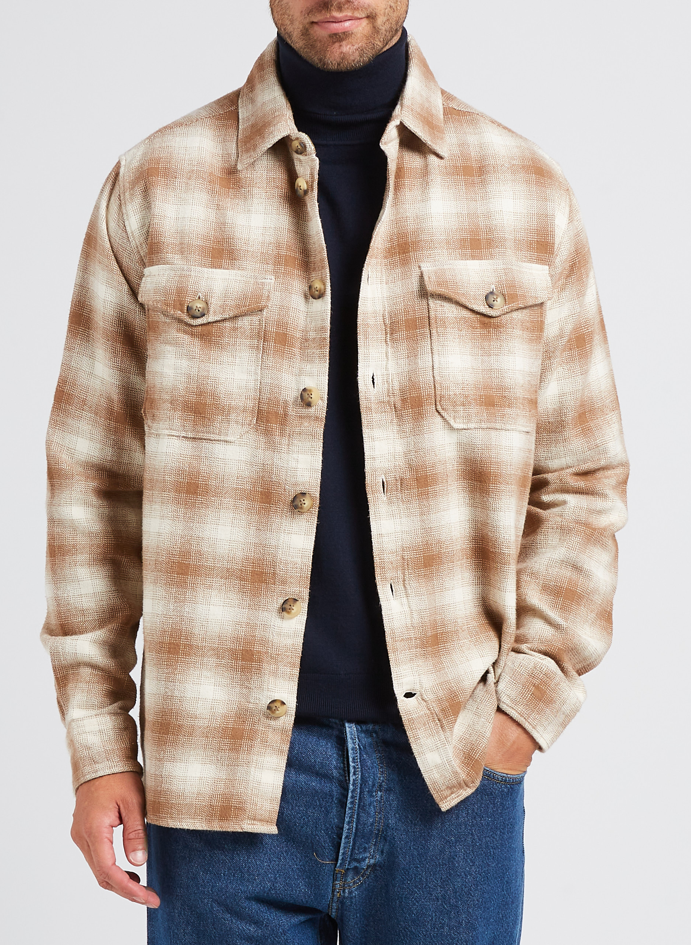 Ruimvallende, katoenen blouse met klassieke kraag KNOWLEDGE COTTON APPAREL Beige