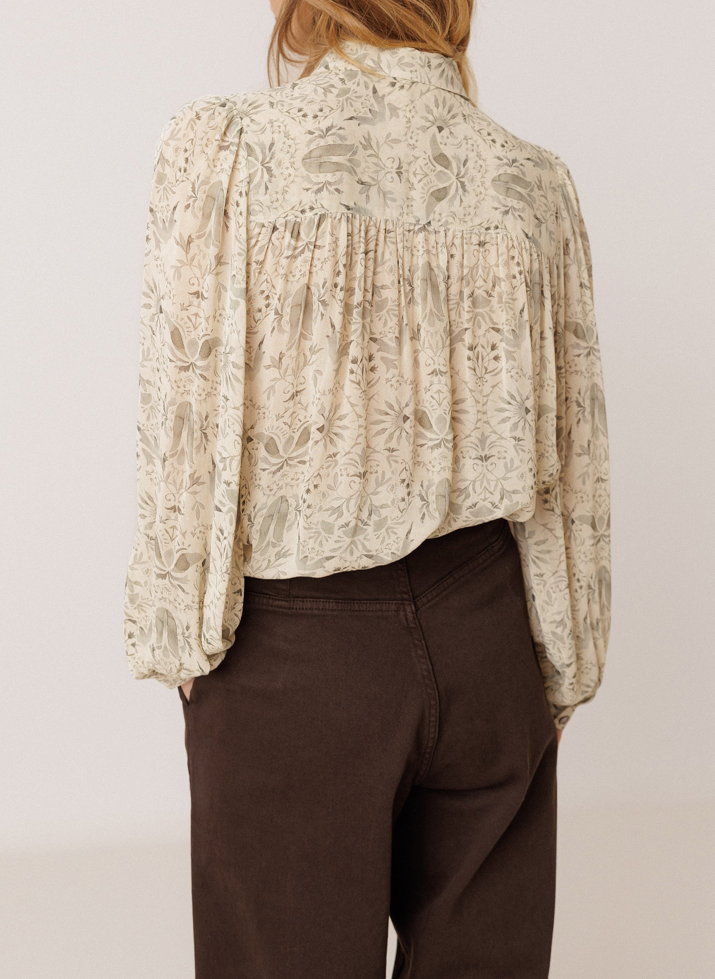 Loose-fit shirt with classic collar INDI & COLD Green