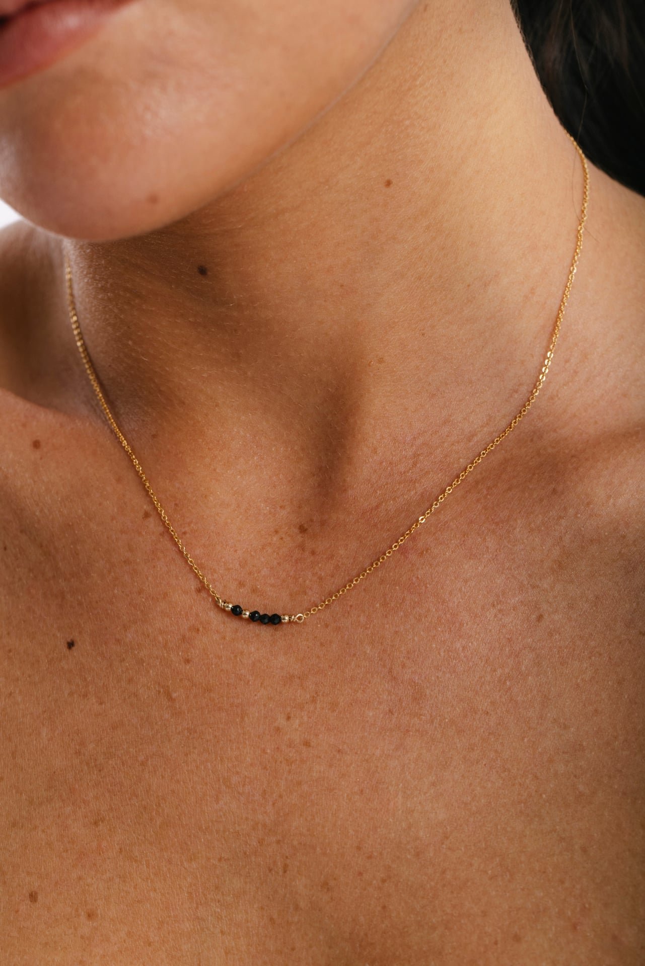 Short necklace Thea YAY Black