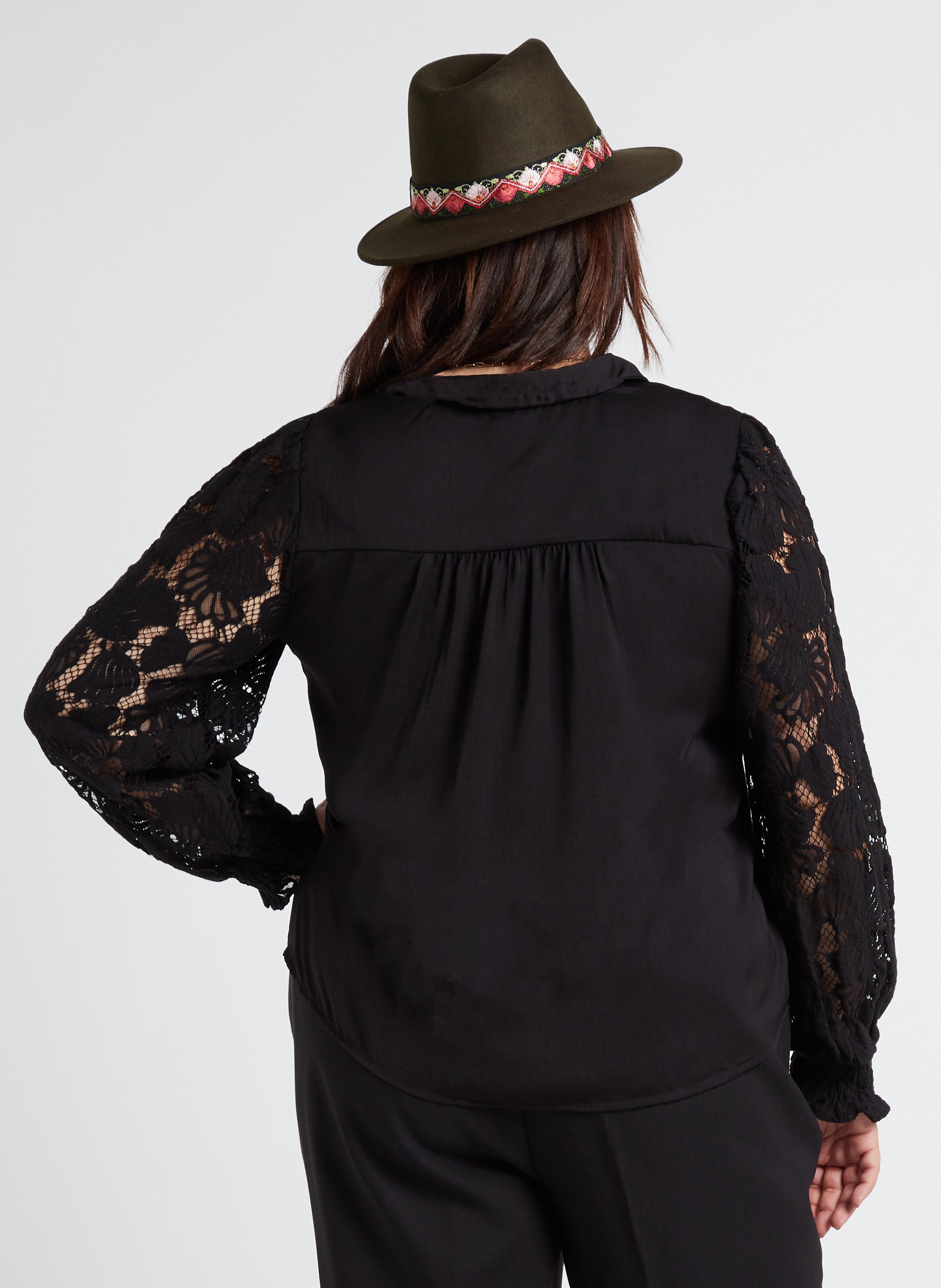 Chemise col classique à broderie ajourée  Noir