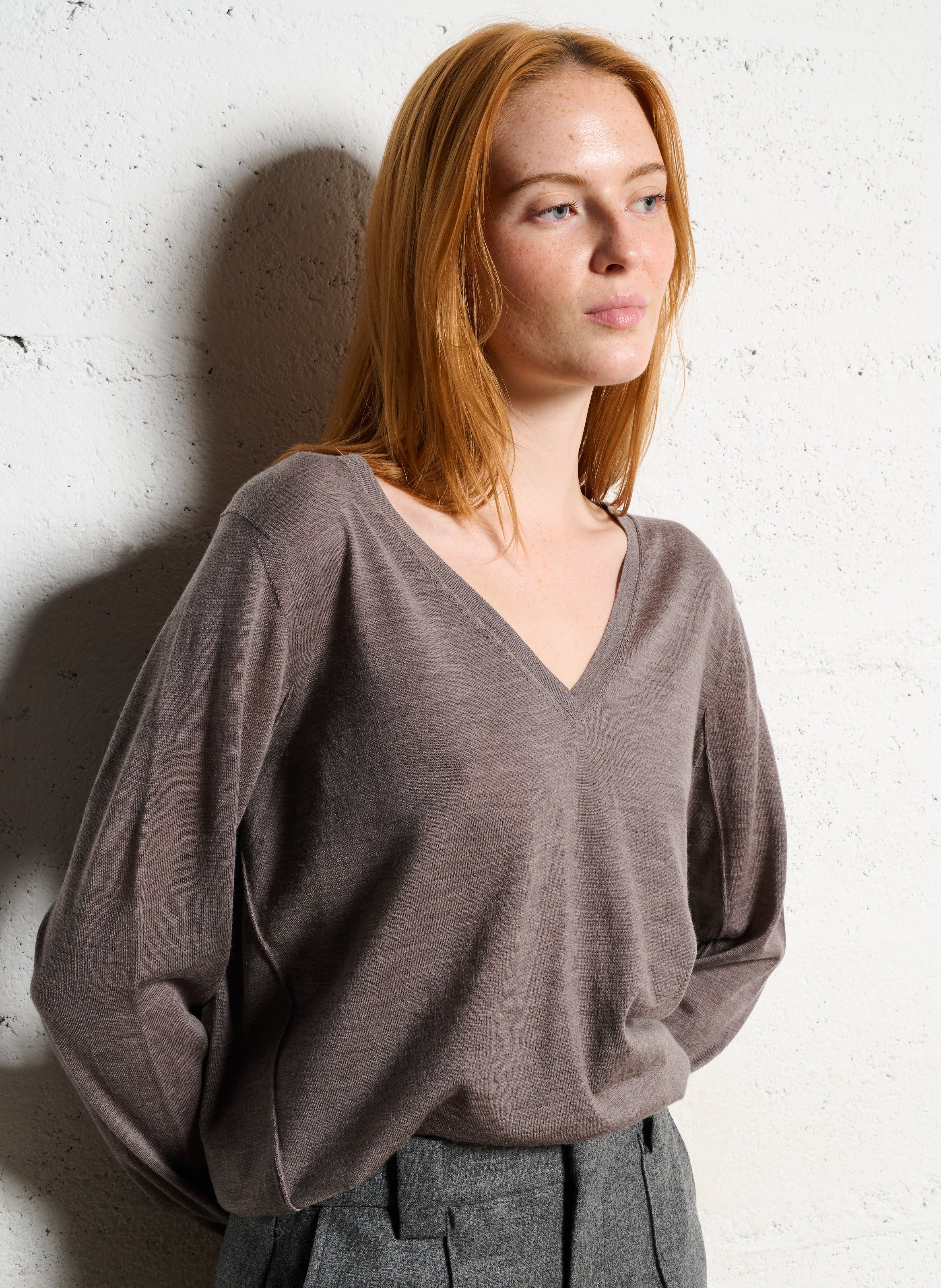Blossom V-neck wool sweater SOEUR Brown