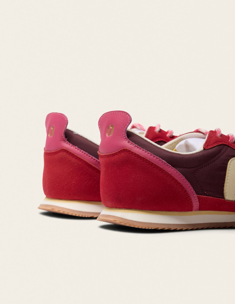 Sneakers ODAJE Red