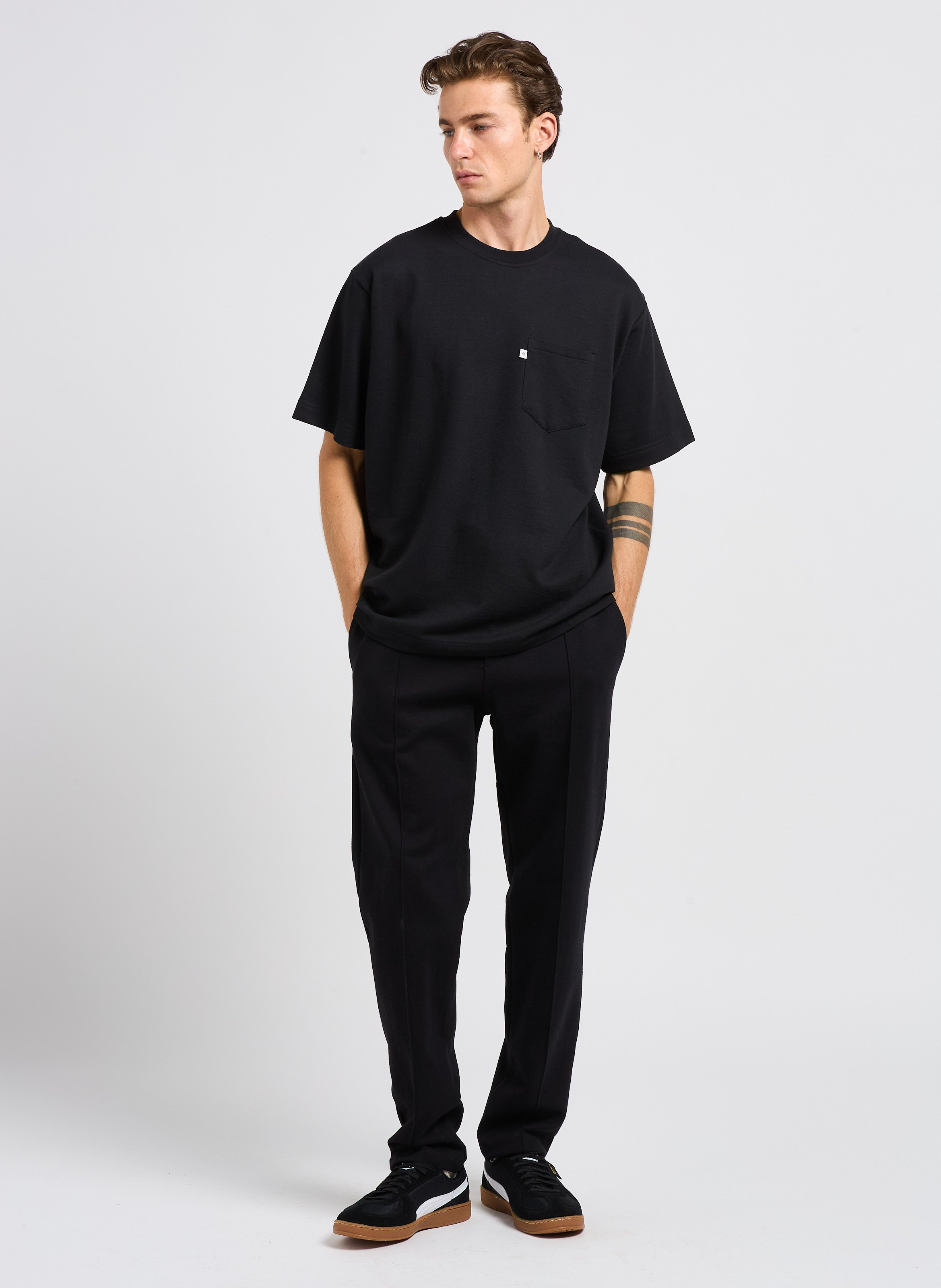 Lace-up low-top trainers Black