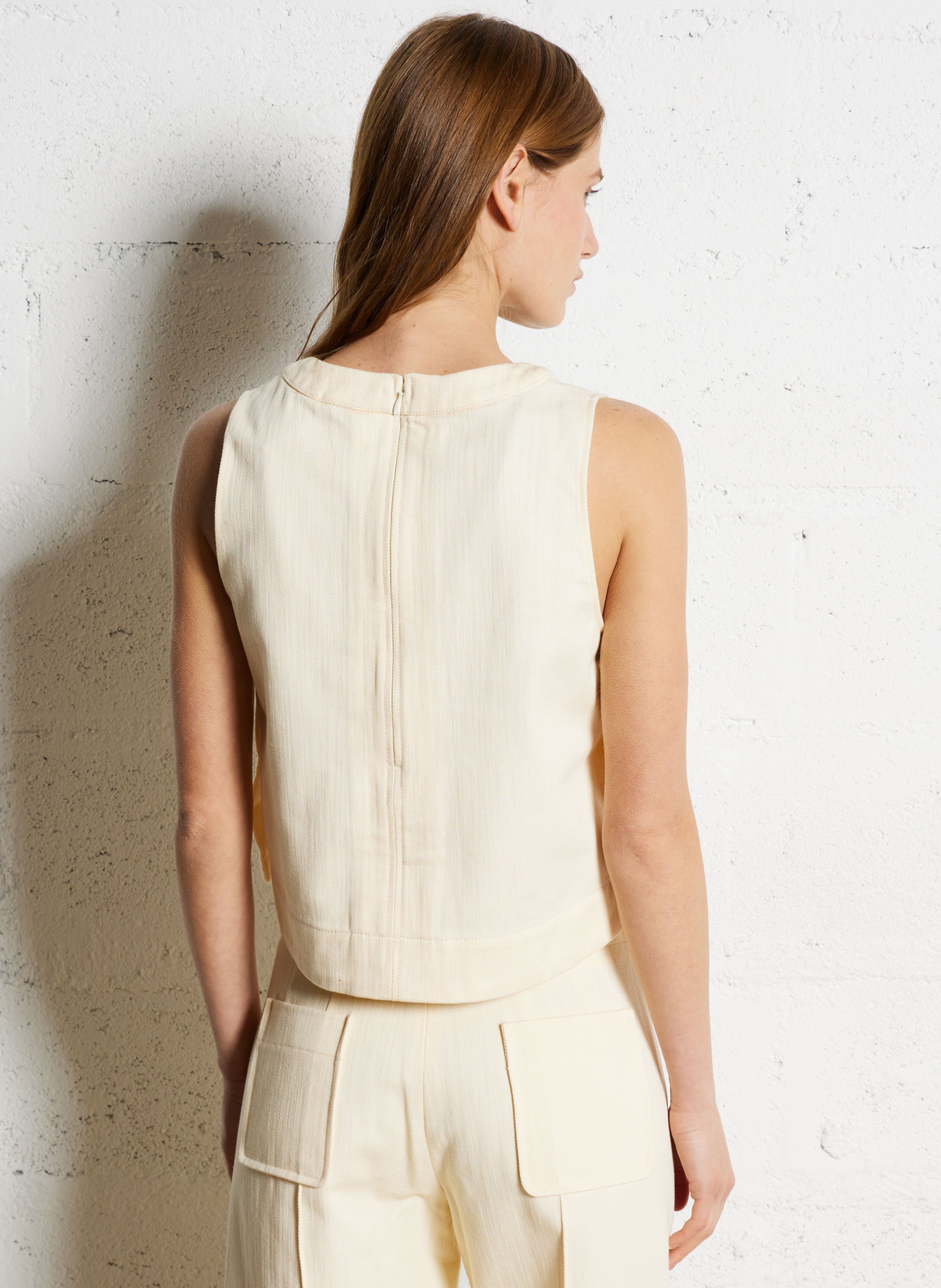 Round-neck sleeveless cotton top Beige