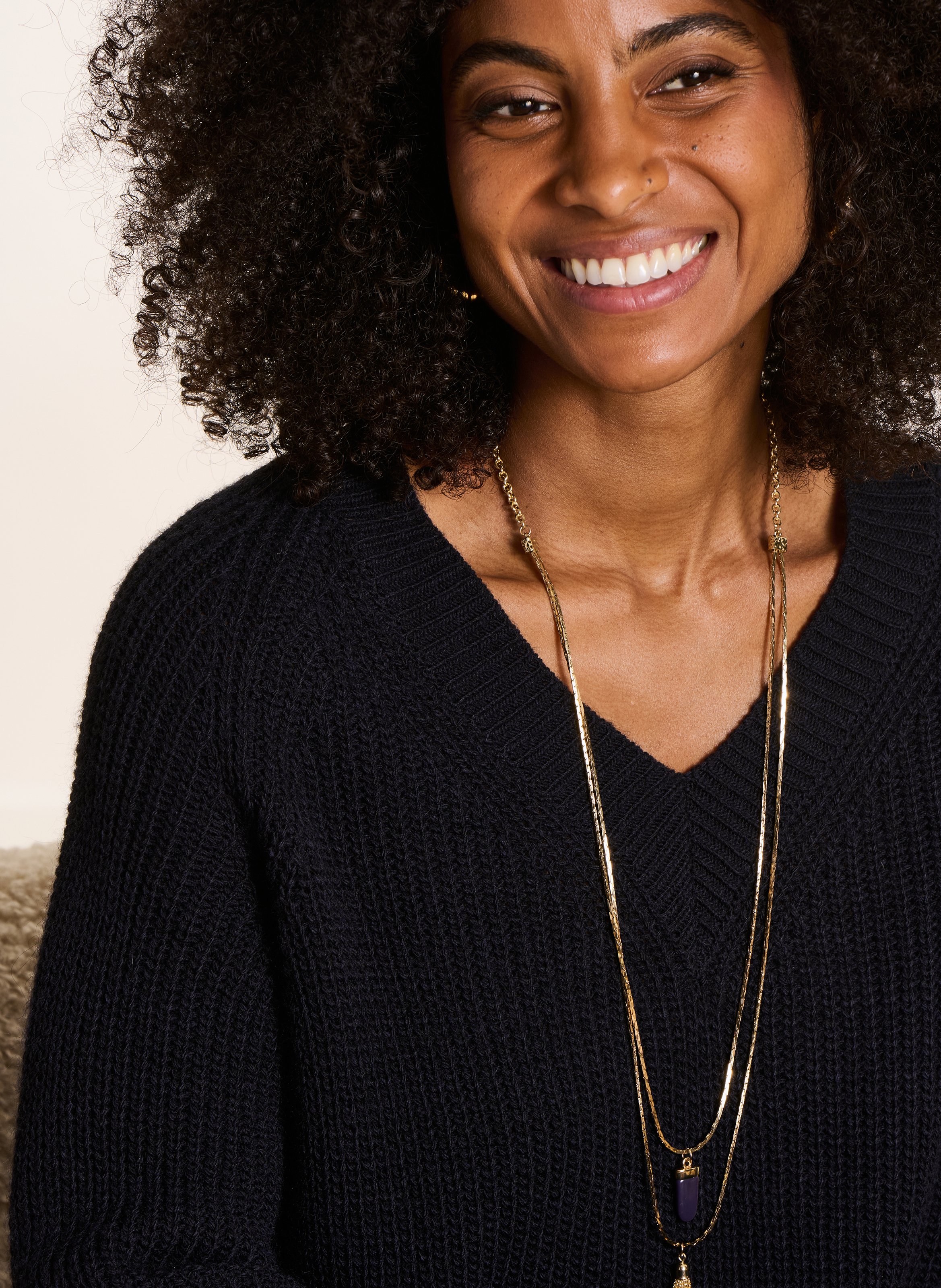 Gerade geschnittener Strick-Mix-Pullover mit V-Ausschnitt LA FEE MARABOUTEE Blau