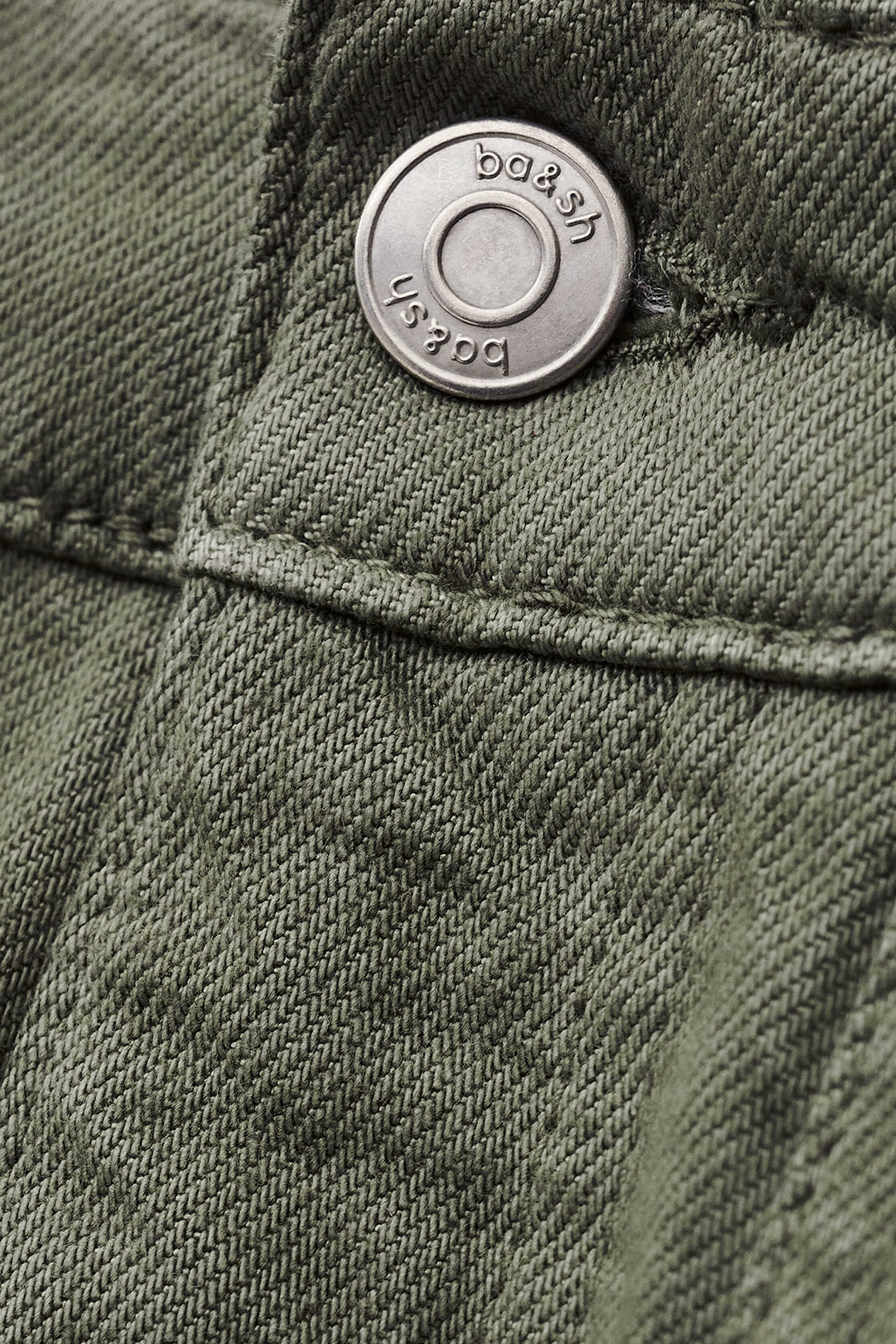 Wijde joggingbroek met een relaxte uitstraling. BA&SH Kaki