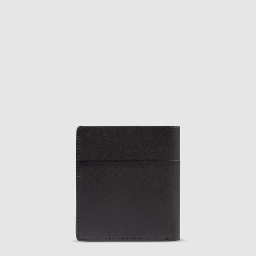 Leather passport holder with credit card slots and RFID protection PIQUADRO Black