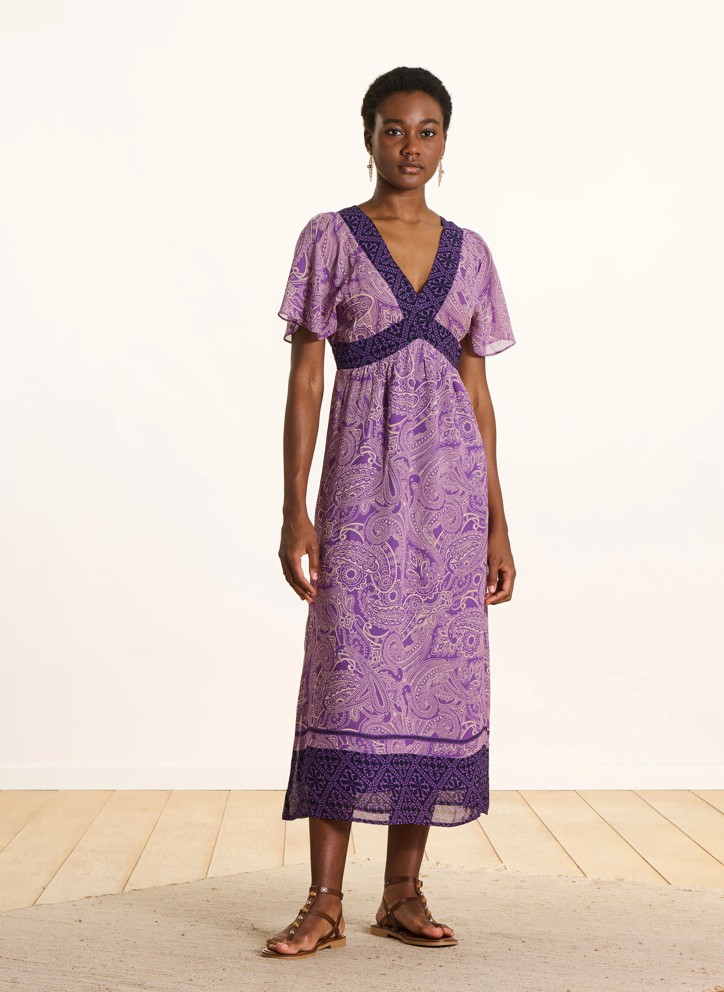 Langes Kleid mit V-Ausschnitt LA FEE MARABOUTEE Violett