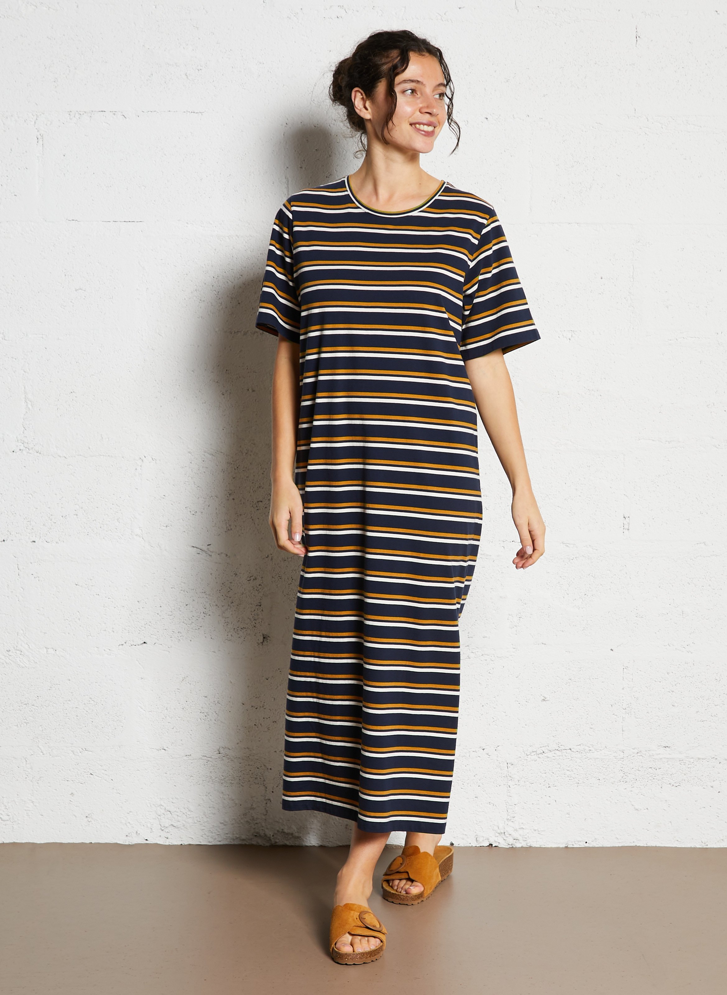 Langes, gestreiftes Baumwollkeid mit Rundhalsausschnitt NICE THINGS Blau