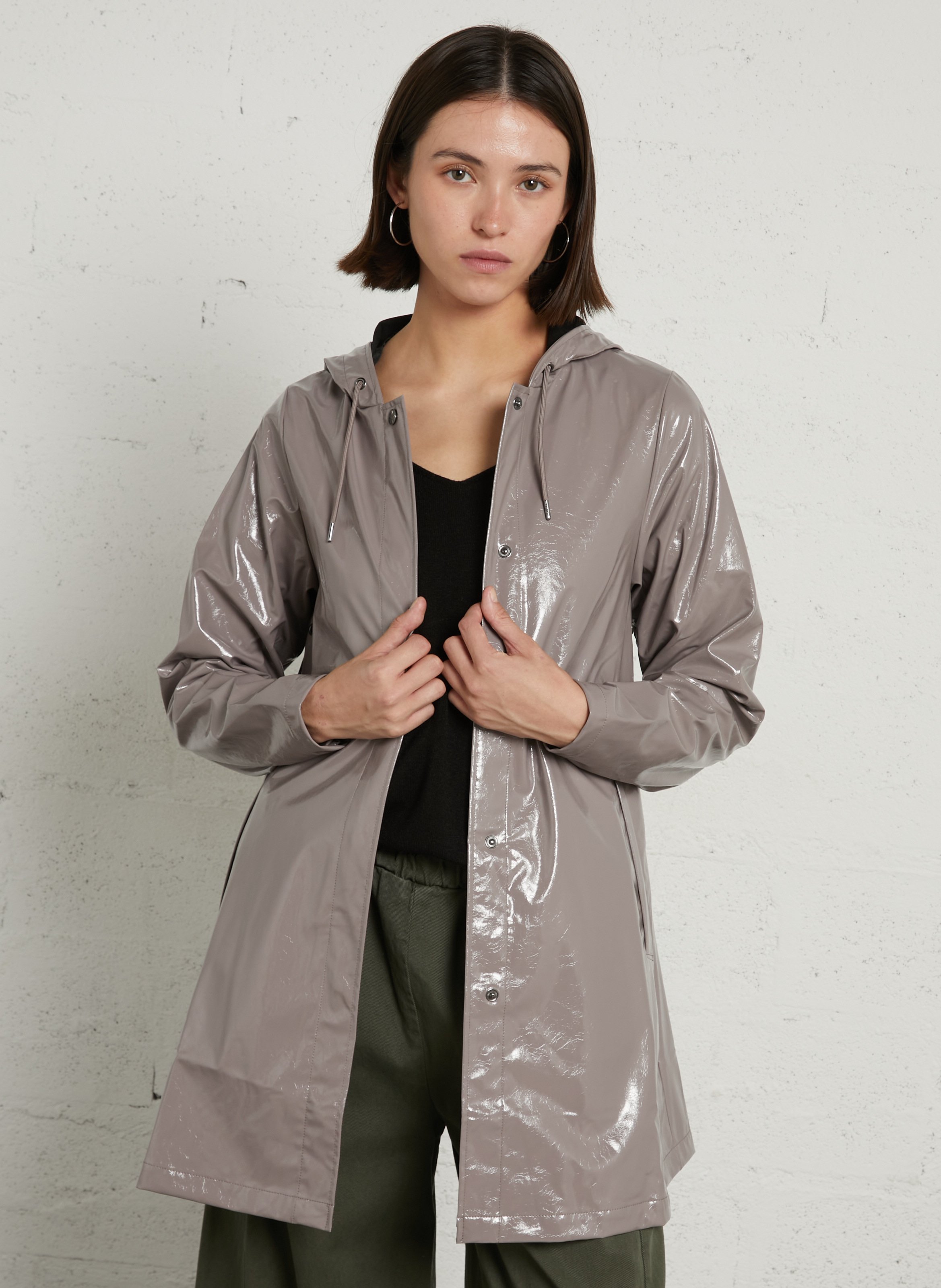 Imperméable avec capuche RAINS