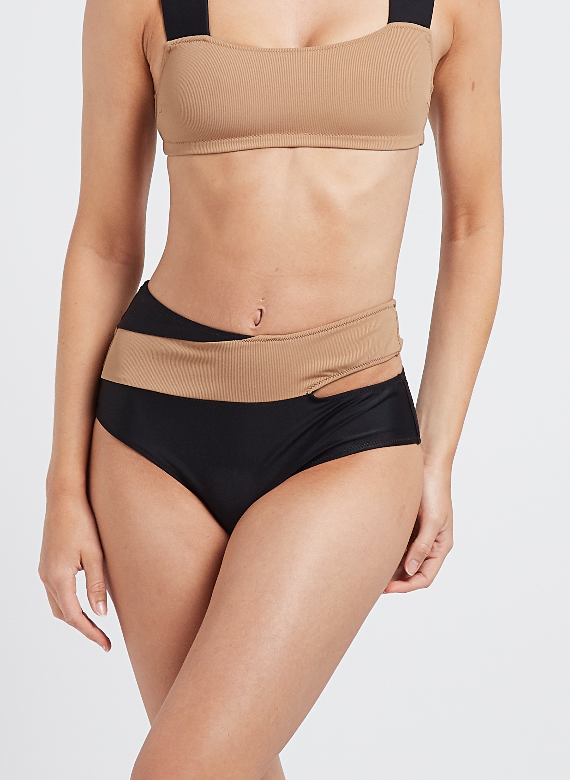 Culotte de maillot de bain asymétrique  LUZ COLLECTIONS Noir