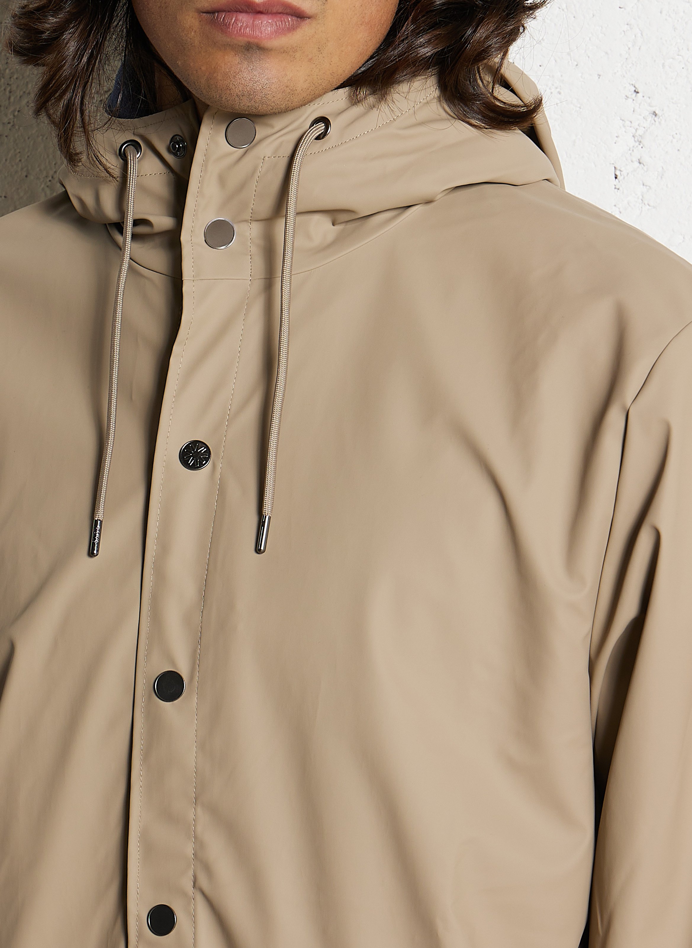 Coupe-vent imperméable à capuche RAINS Beige
