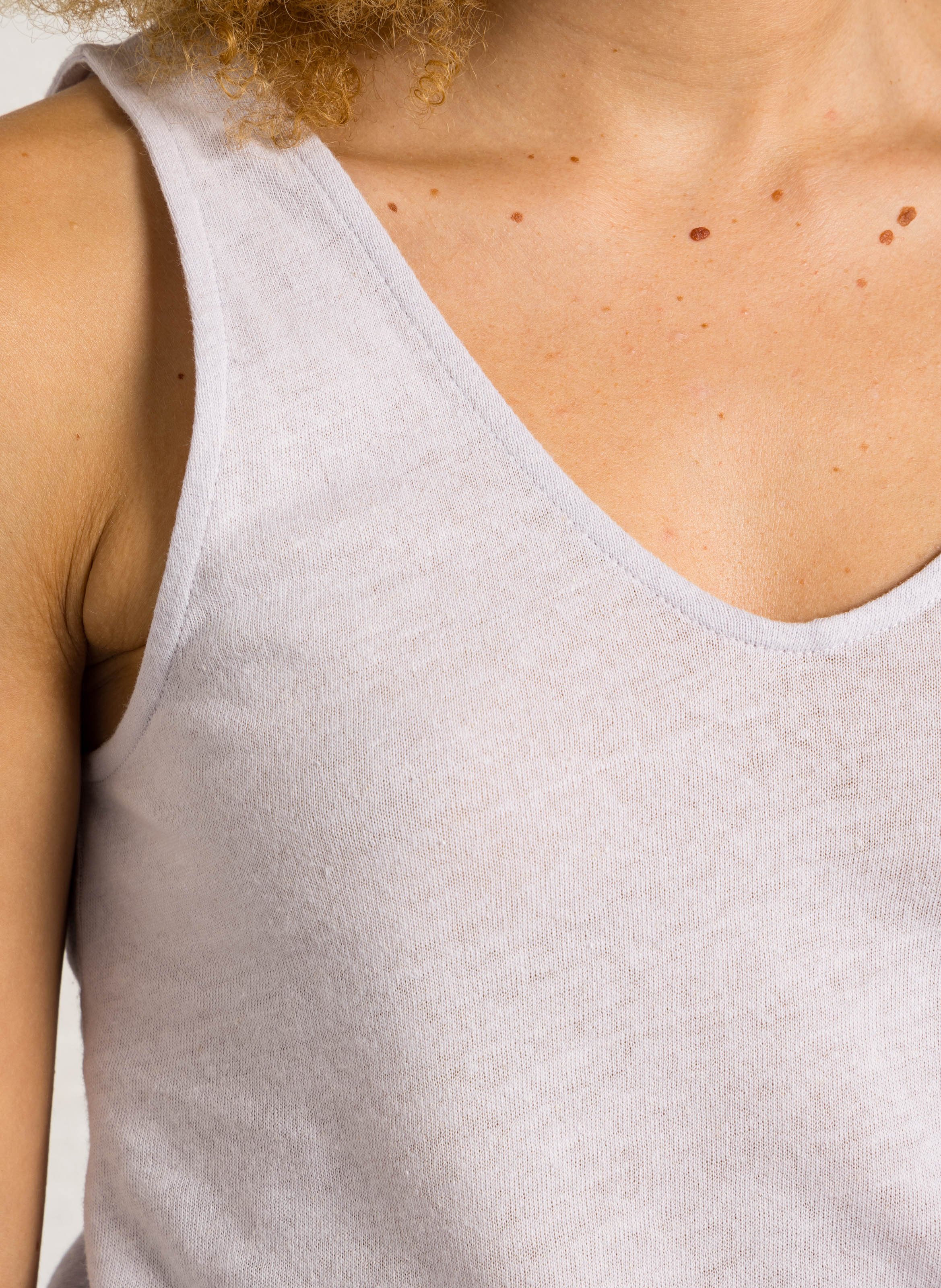 Rundhalsausschnitt Tanktop aus Baumwolle und Leinen gemischt. MAJESTIC FILATURES Violett