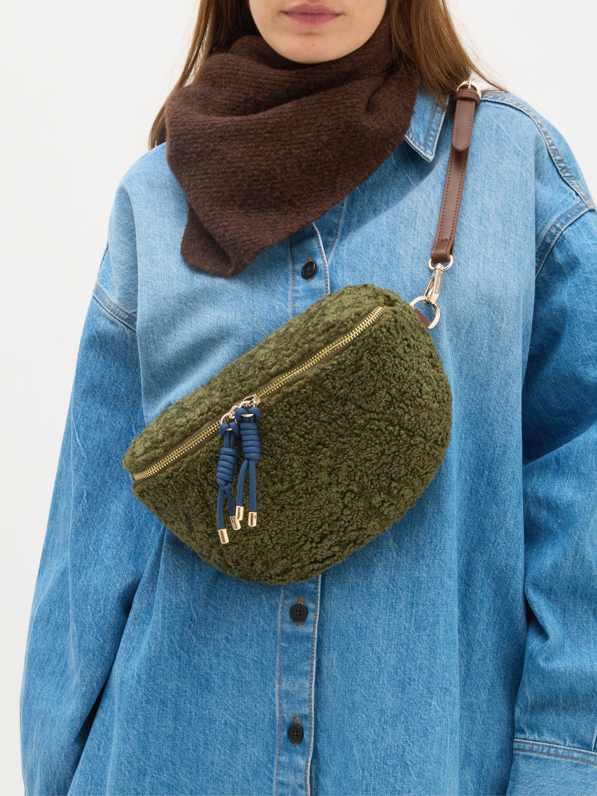Faux shearling fanny pack | Khaki VANESSA WU Women