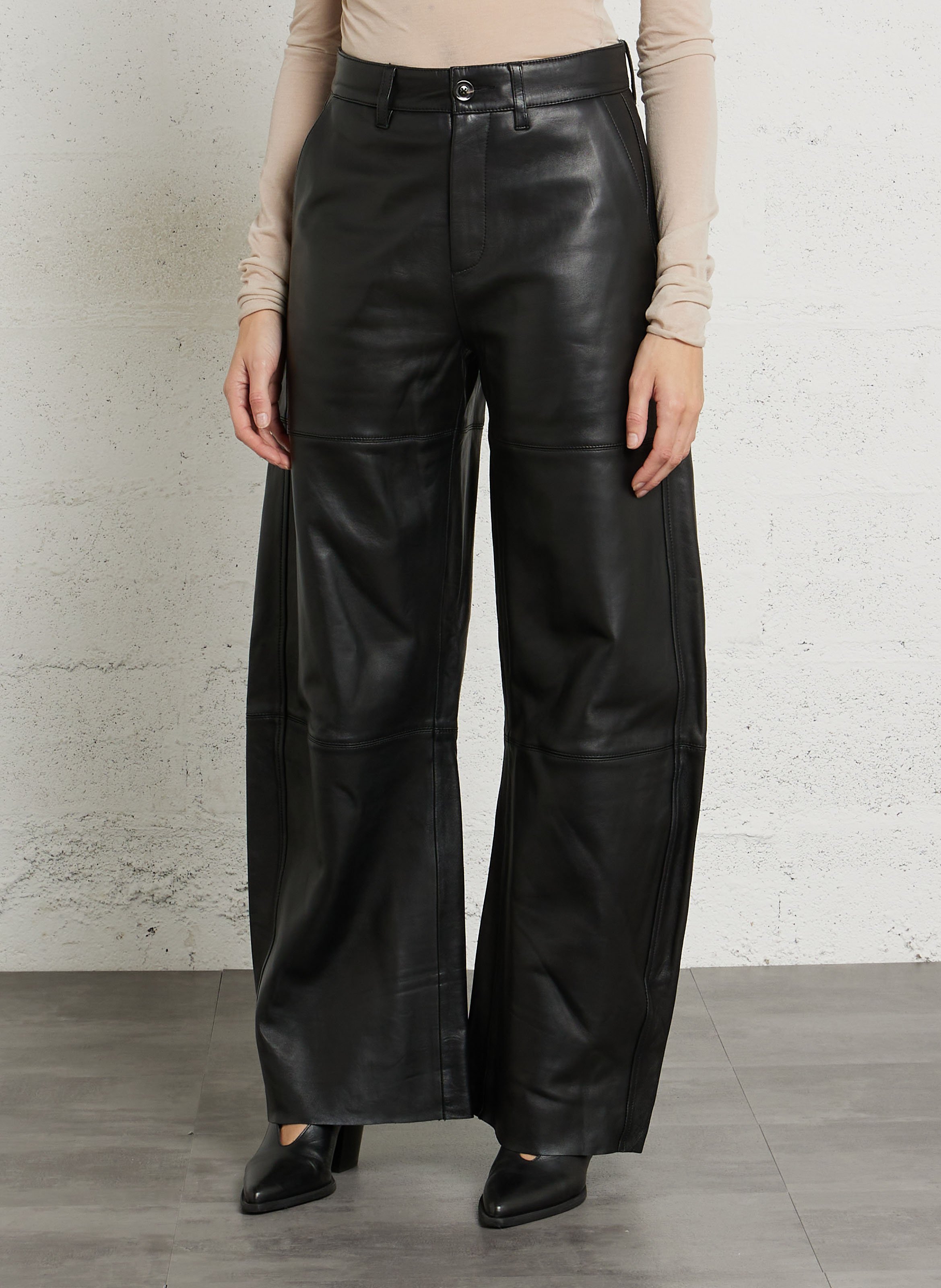 Pantalon taille haute ballon en cuir  SOEUR Noir