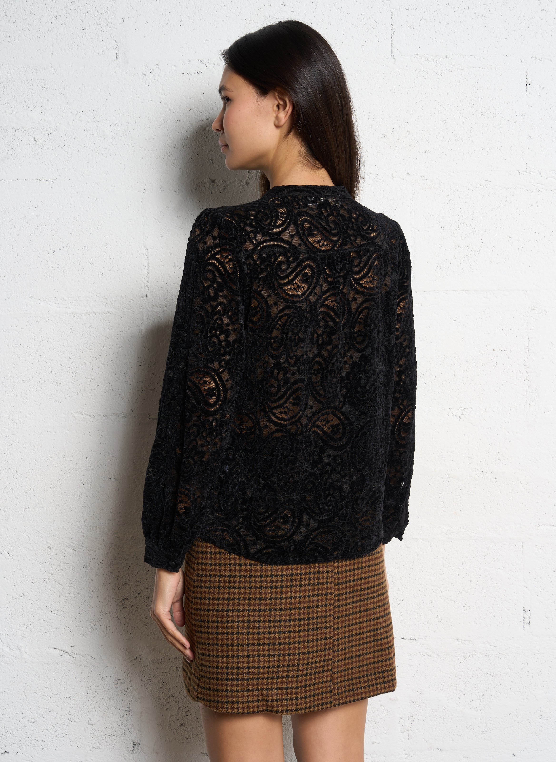 Blouse droite col rond en dentelle LA PETITE ETOILE Noir