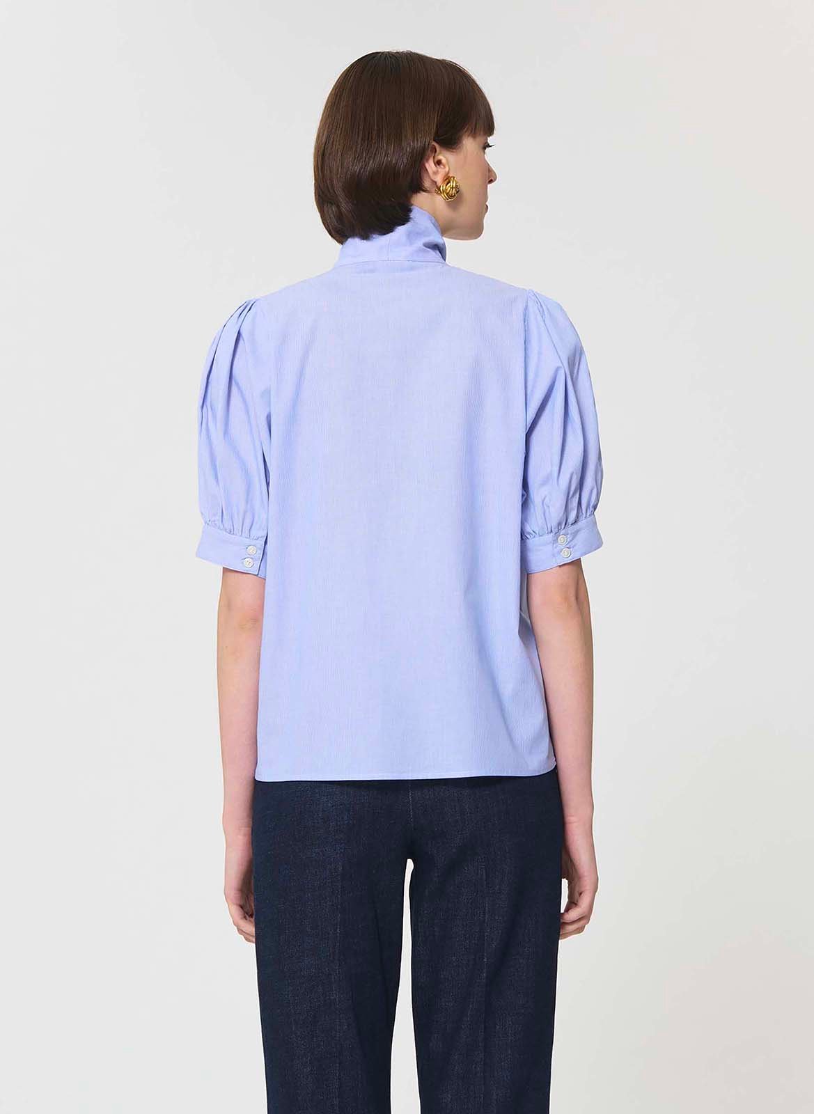 Bluse mit Lavallière-Kragen und feinen Streifen TARA JARMON Blau