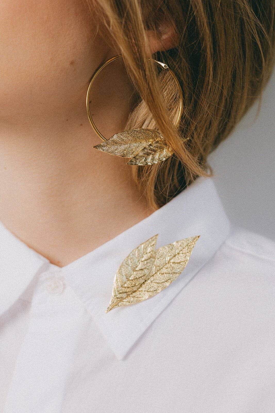 Gold-plated leaf hoop earrings MONSIEUR SIMONE Silver