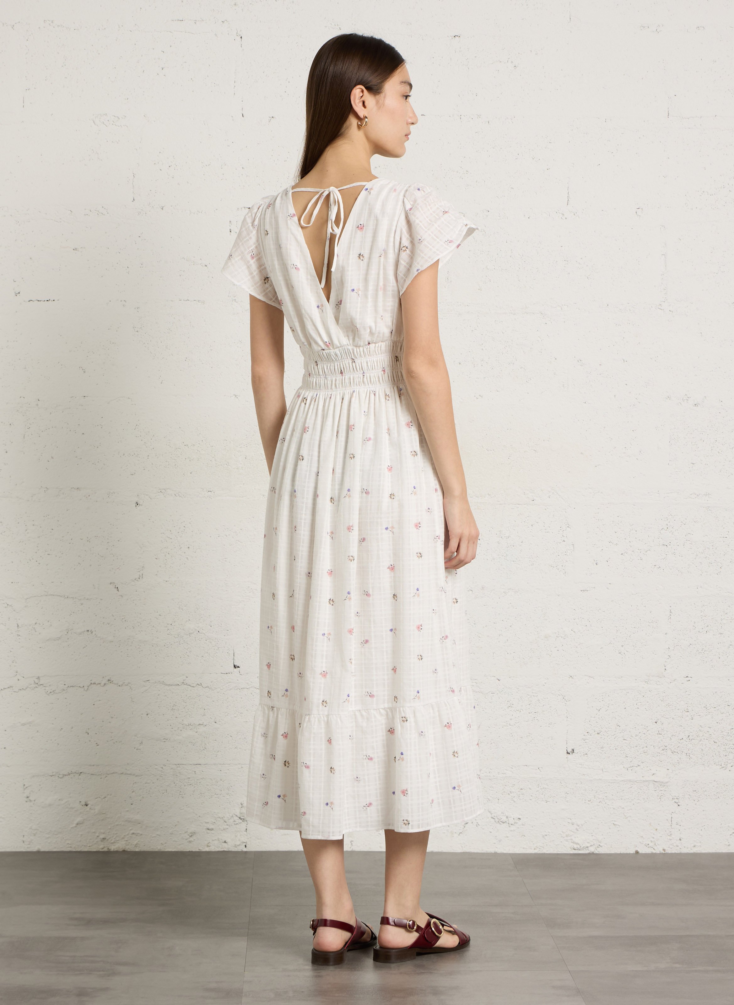 Midi-Kleid mit V-Ausschnitt aus bedruckter Baumwolle BERENICE Weiss