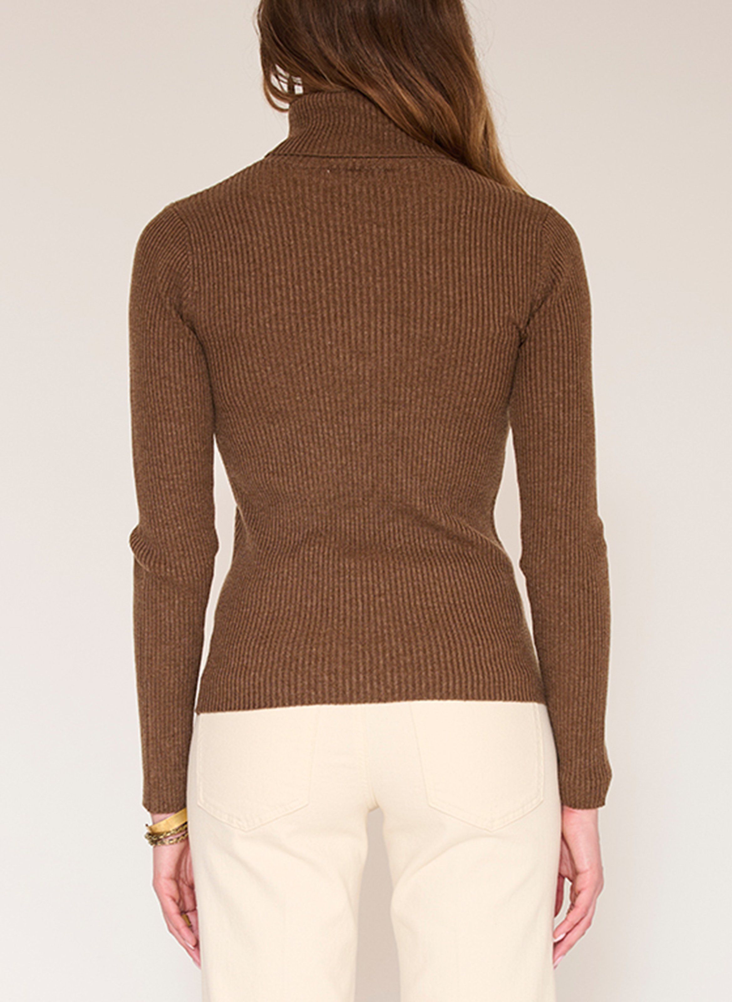 Rollkragenpullover aus Rippstrick MKT Braun