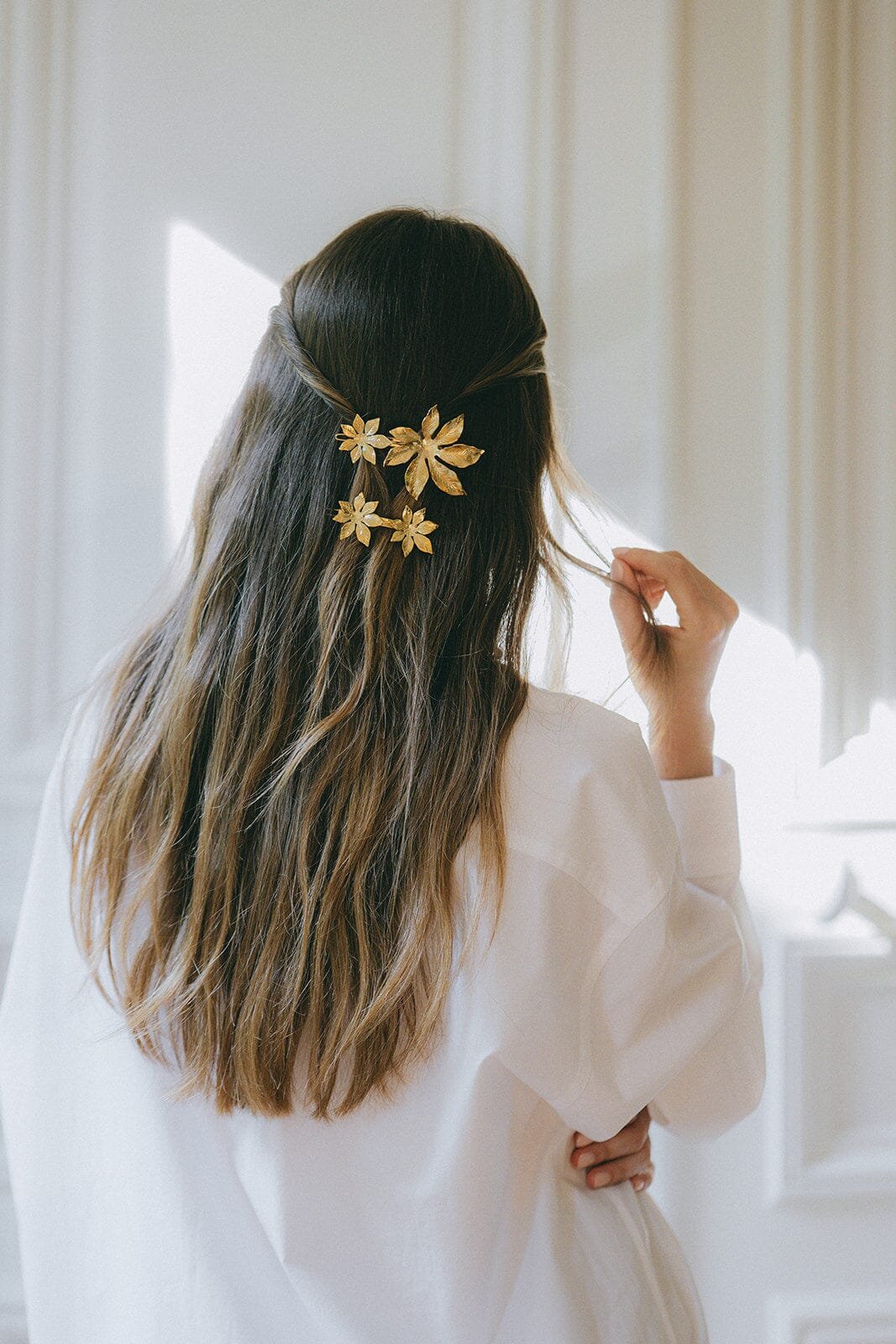 Maxi gold-plated flower hair clip MONSIEUR SIMONE Golden