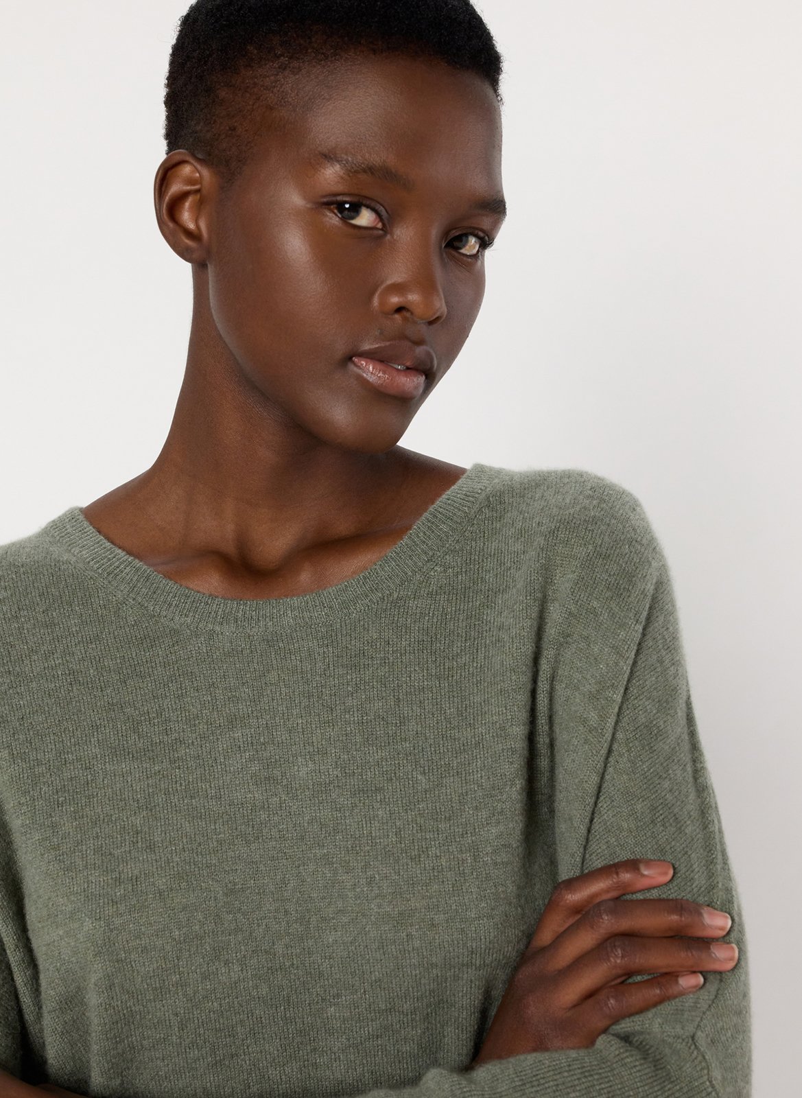 Kasjmier trui met opstaande kraag GERARD DAREL Kaki