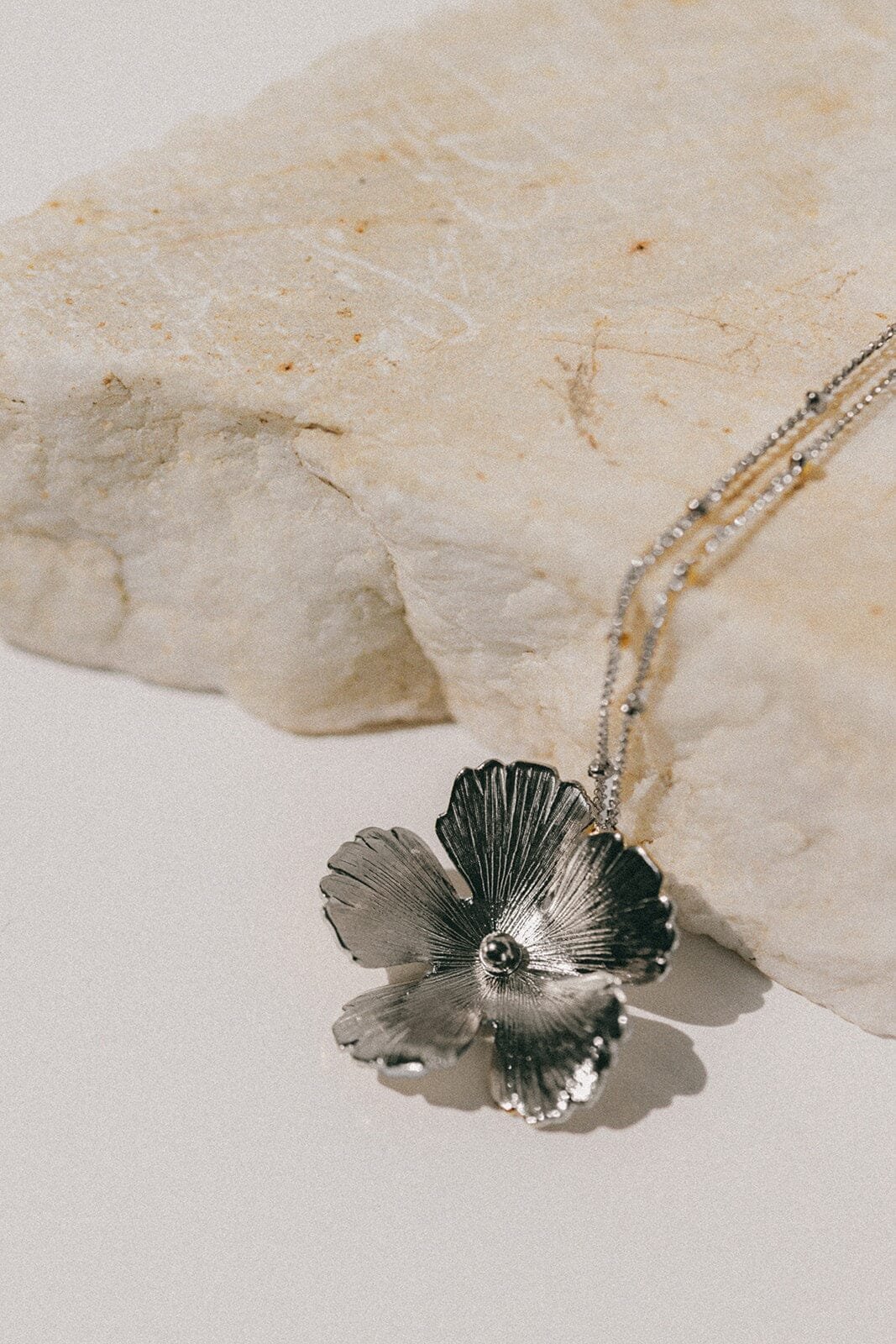 Gold-plated flower necklace MONSIEUR SIMONE Silver