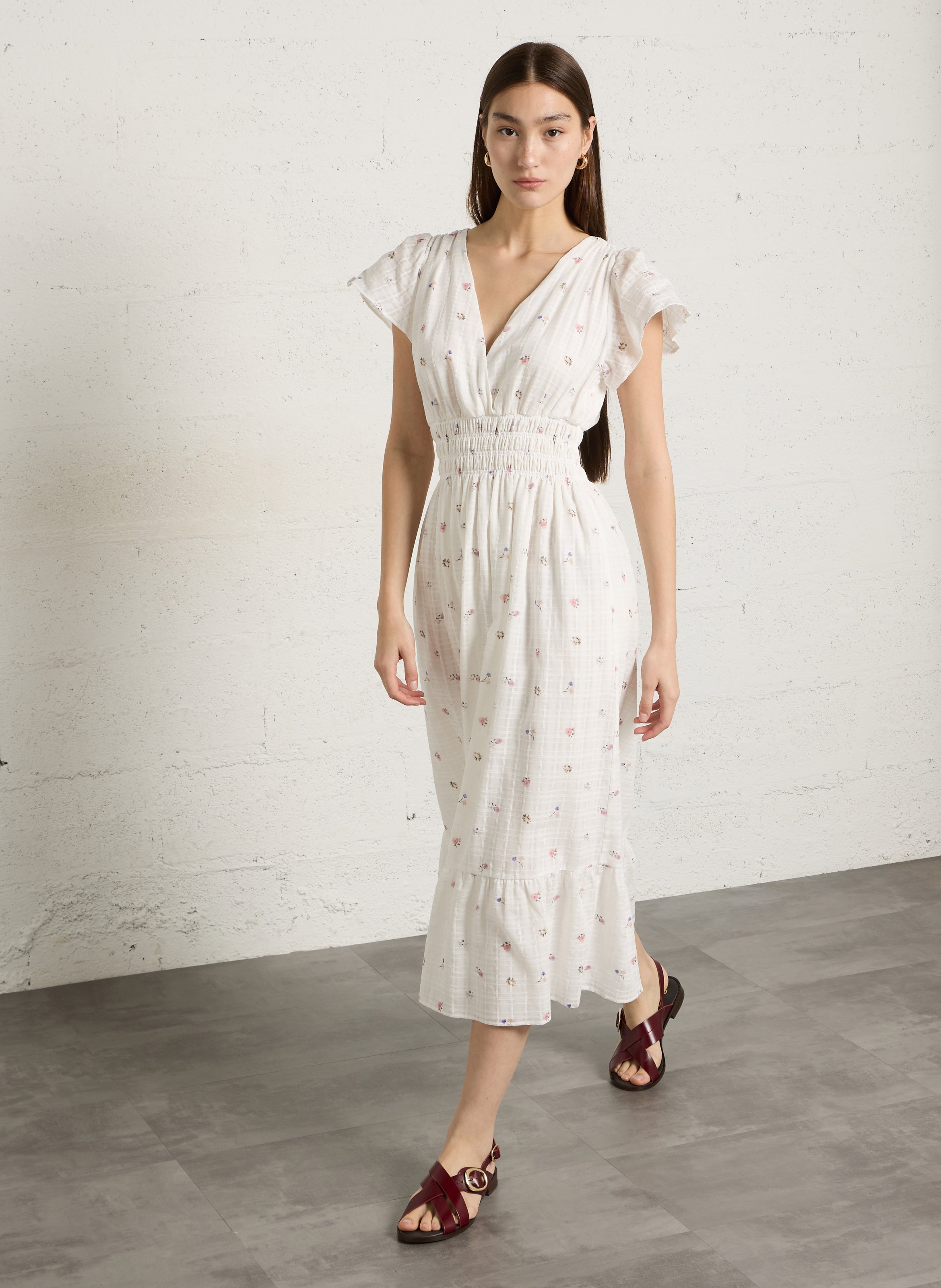 Midi-Kleid mit V-Ausschnitt aus bedruckter Baumwolle BERENICE Weiss