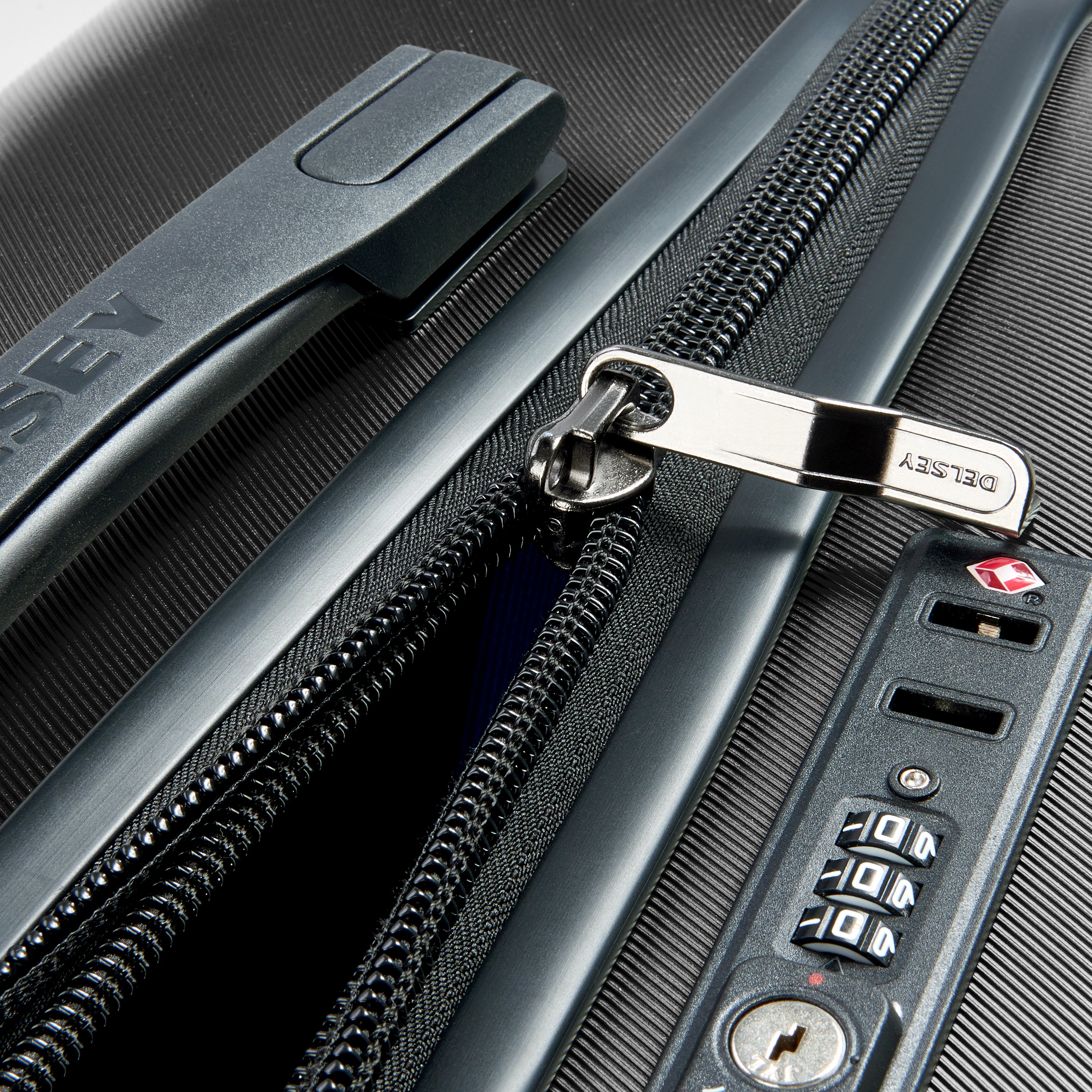 Rigid hold suitcase | Black DELSEY PARIS Women