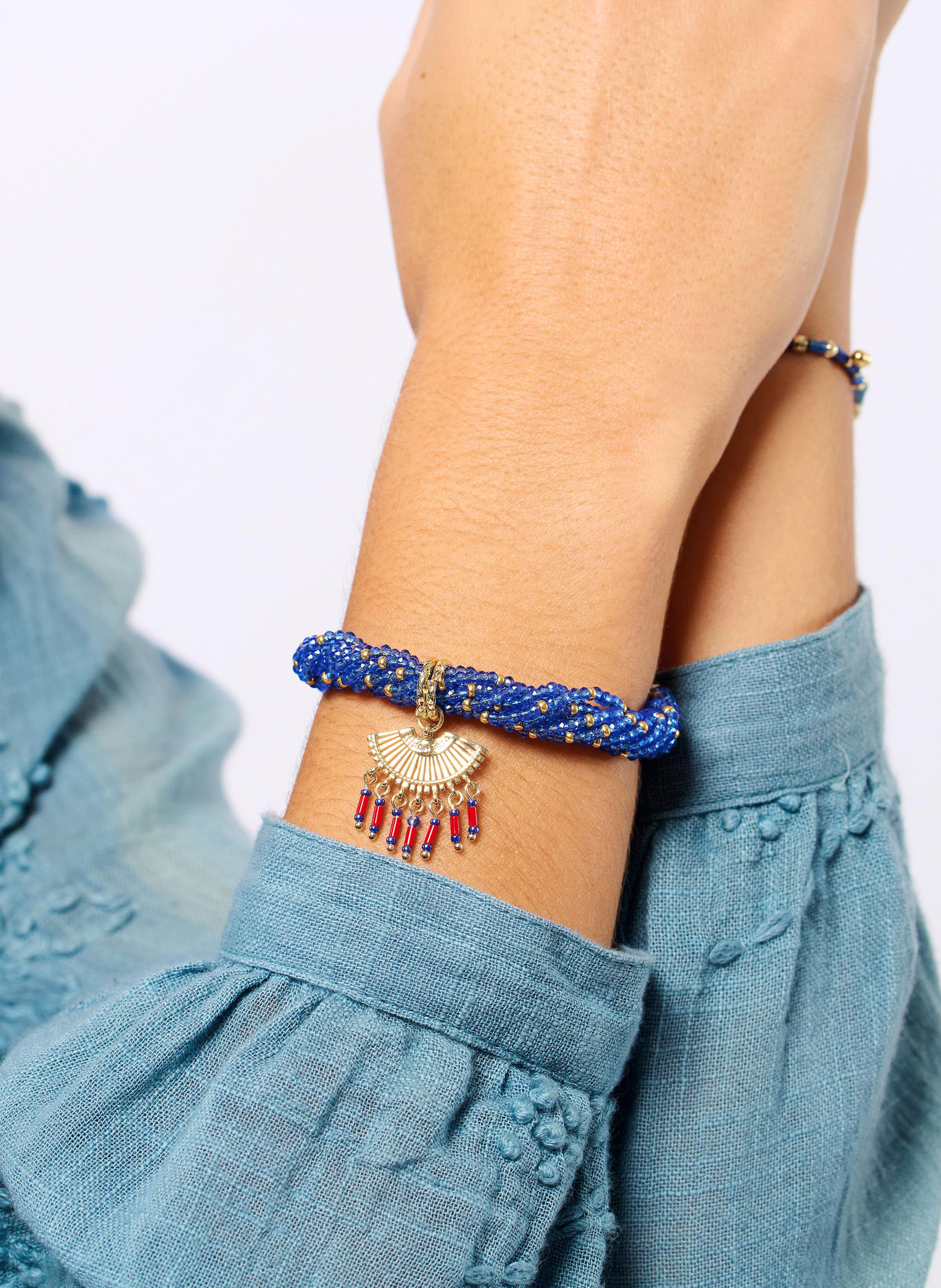 Adjustable twisted bead bracelet with pendant HIPANEMA Blue