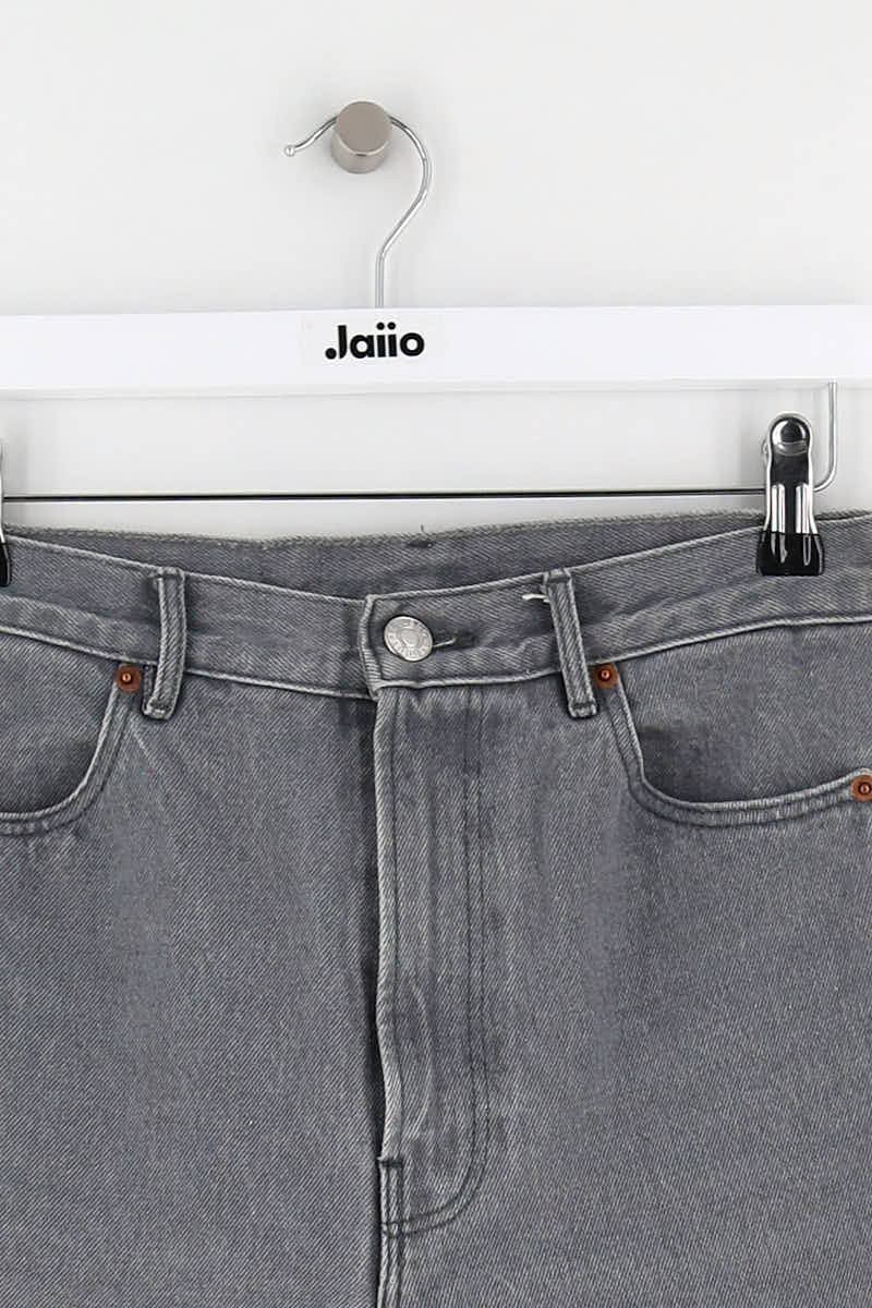 - Straight-leg jeans
- 5 pockets
- Straight cut
- Faded effect BELLEROSE - Seconde Main Grey