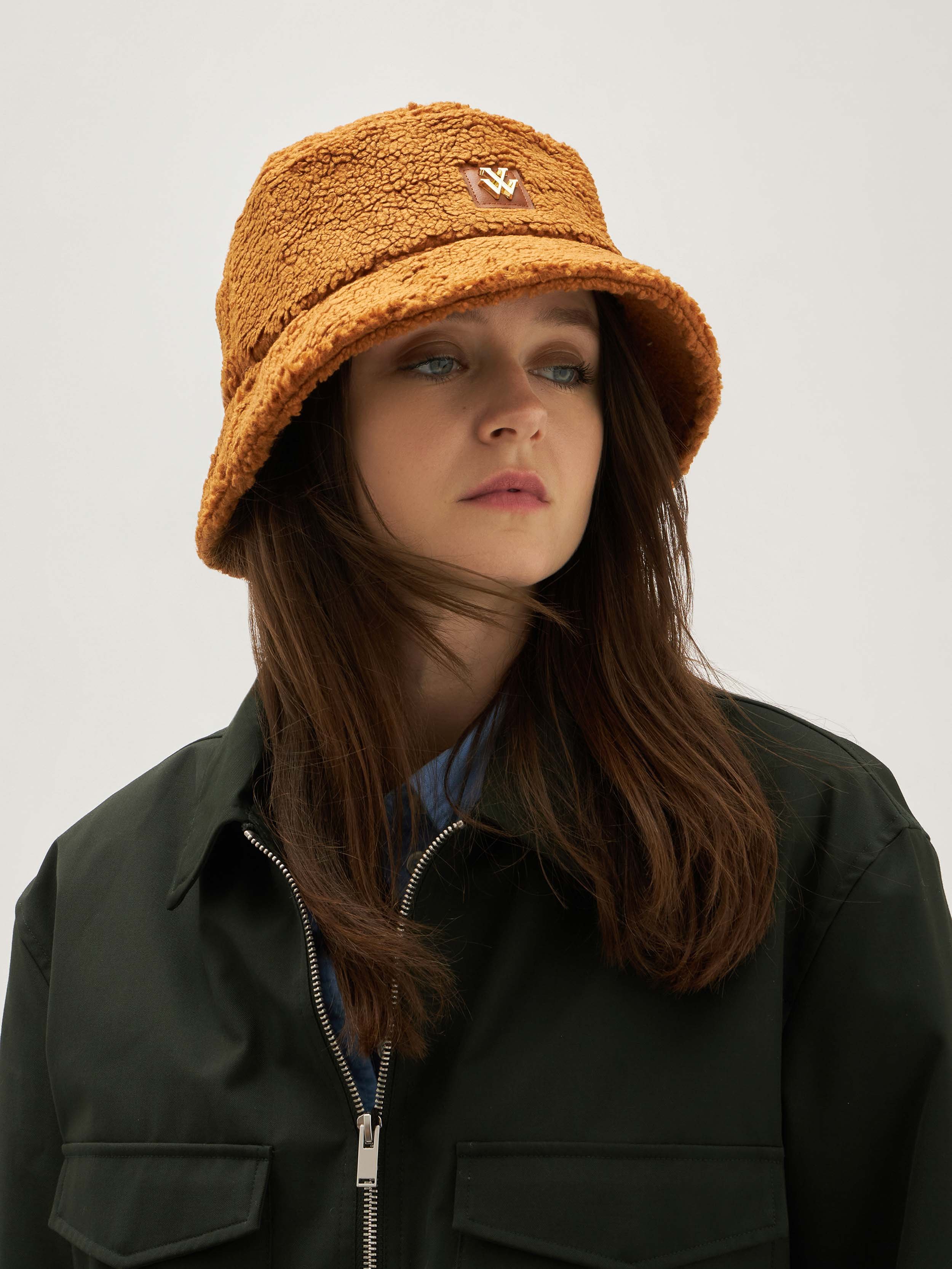 Bob en fausse fourrure VANESSA WU Marron