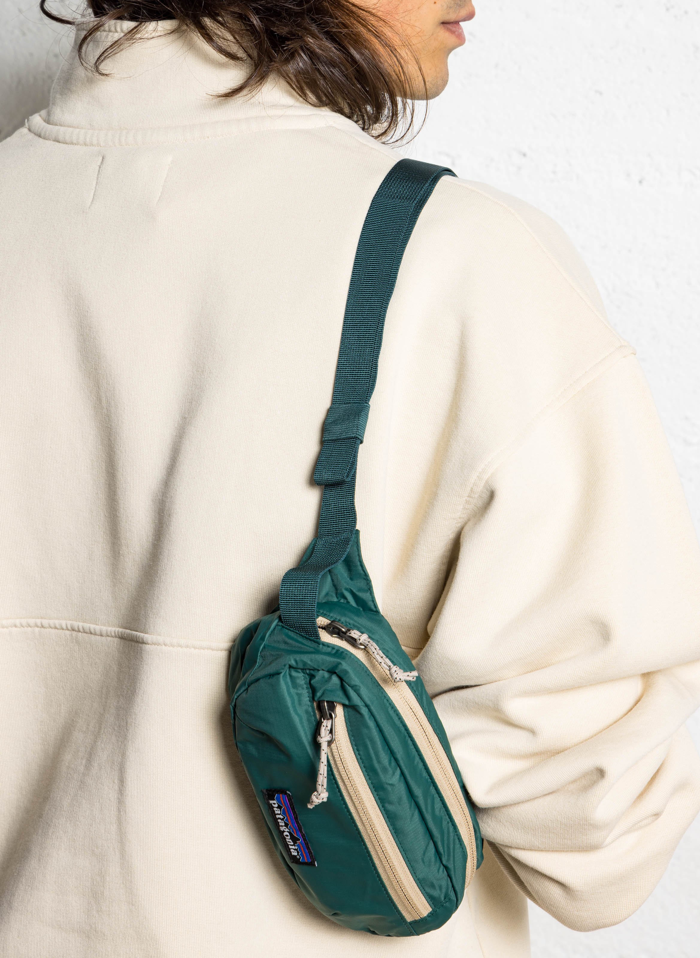 Zipped waist bag PATAGONIA Green